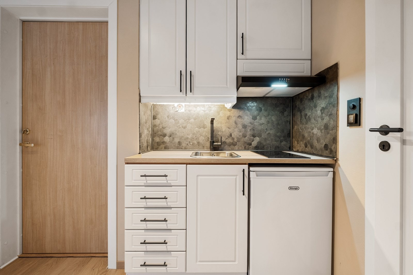 Vedr. hvitevarer se pkt. "løsøre og tilbehør" i salgsoppgaven. Galleribilde