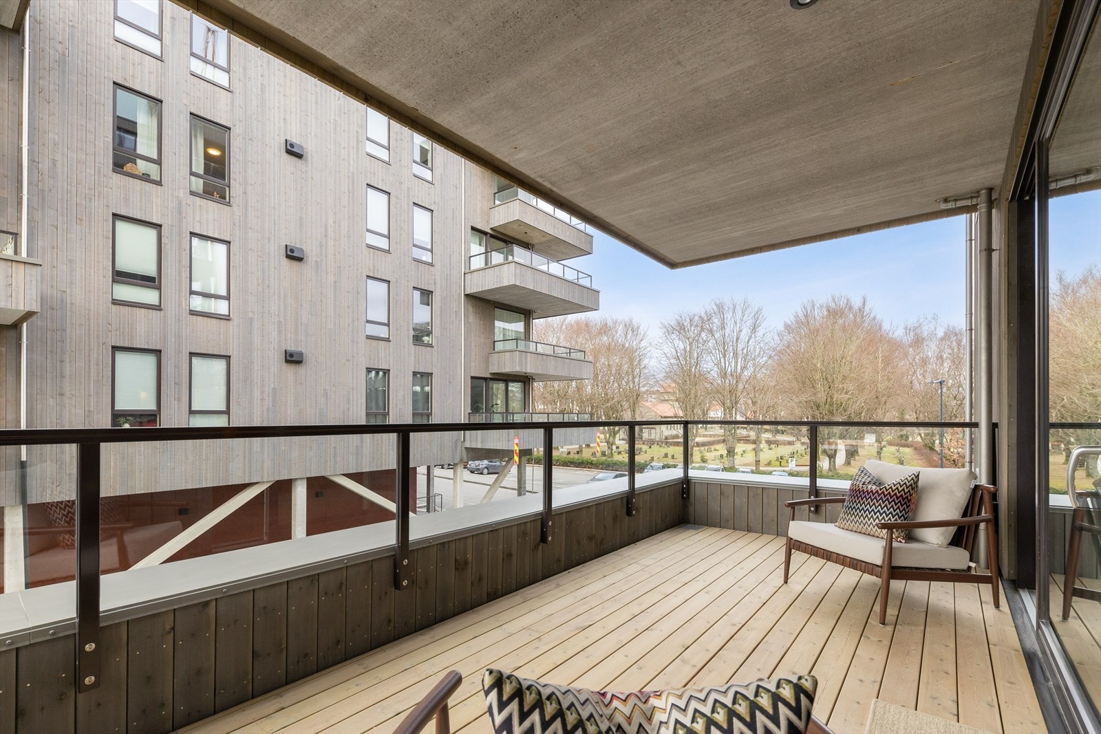 Balkongen er praktisk overbygget. Galleribilde