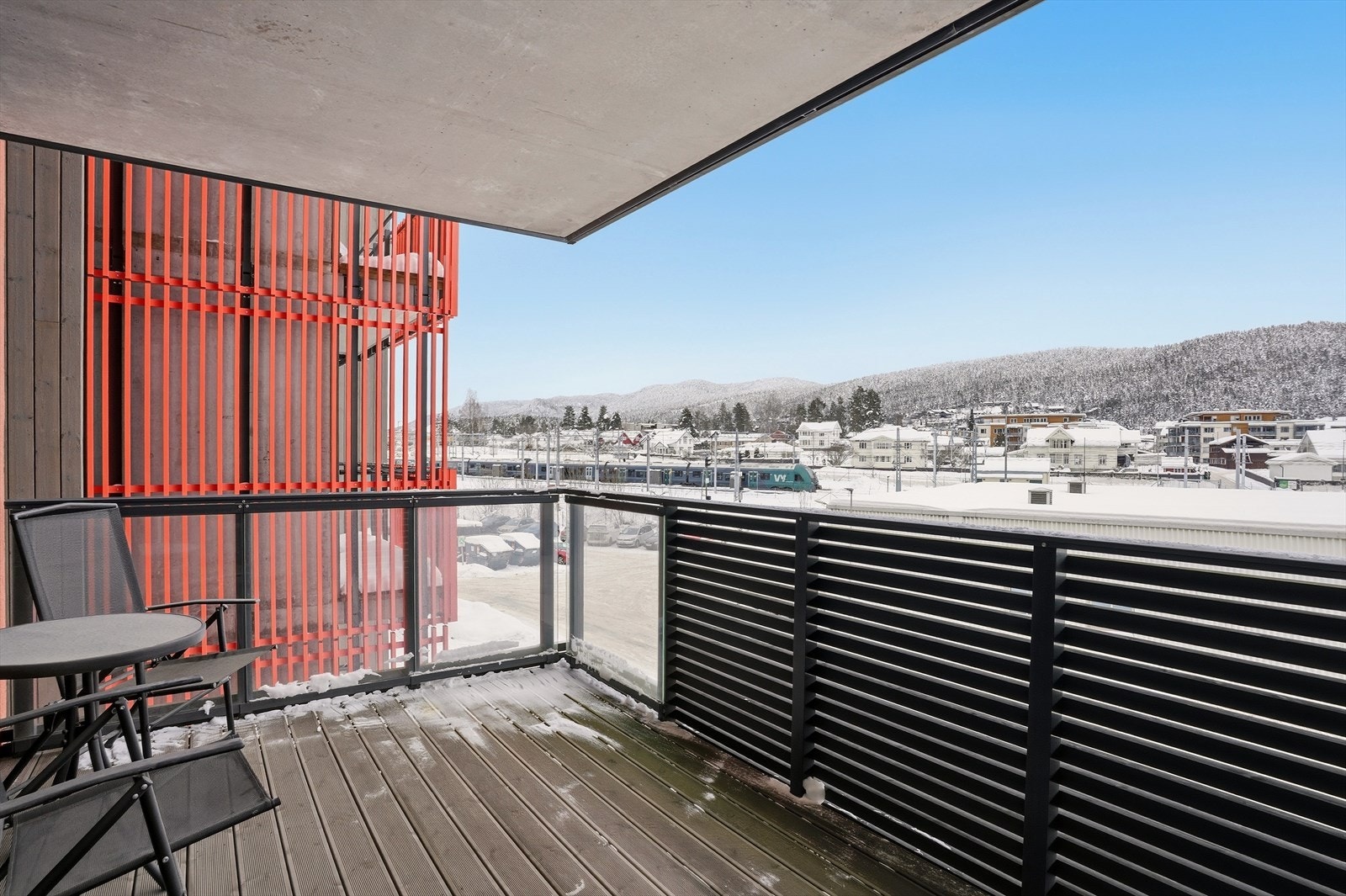 Hyggelig balkong som kan innredes med en sittegruppe. Galleribilde