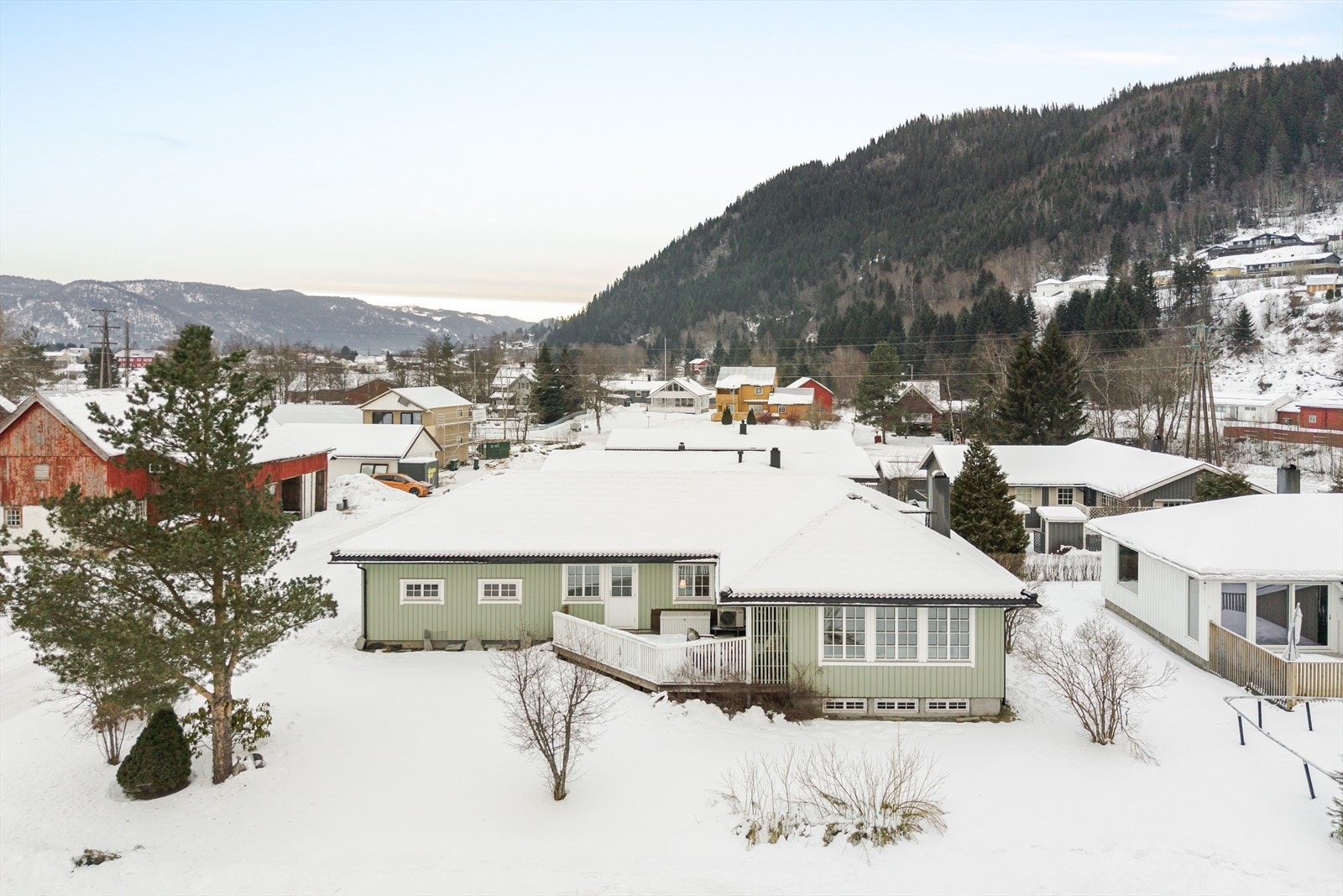 Velkommen til Moen 8! Presentert av HEM Orkanger v/Vegard Melås Jørgensen Galleribilde