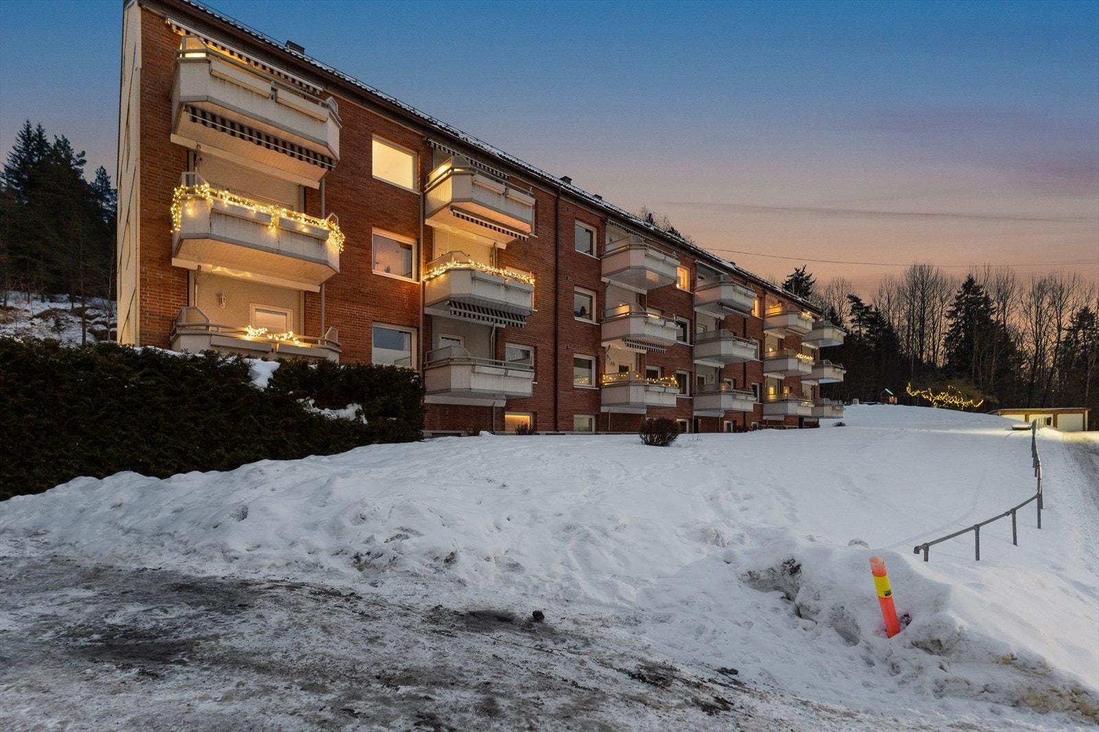 Lia Borettslag består av 80 leiligheter fordelt på 4 blokker. Galleribilde