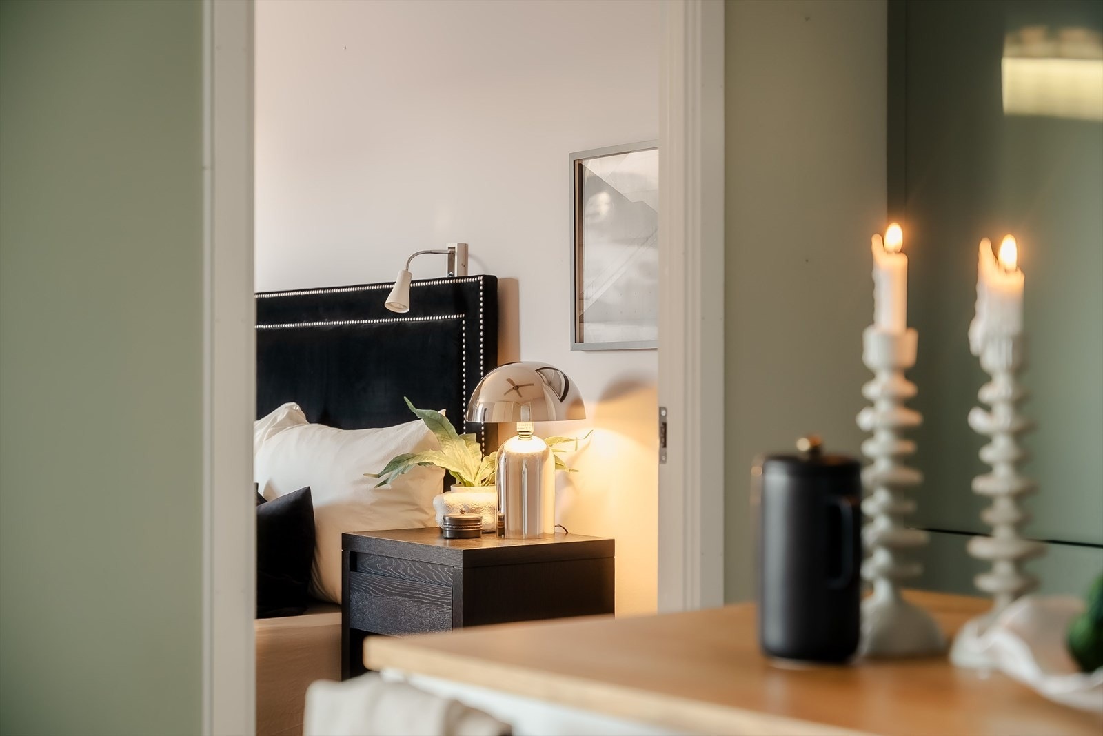 Adkomst til hovedsoverommet fra kjøkkenet. Galleribilde