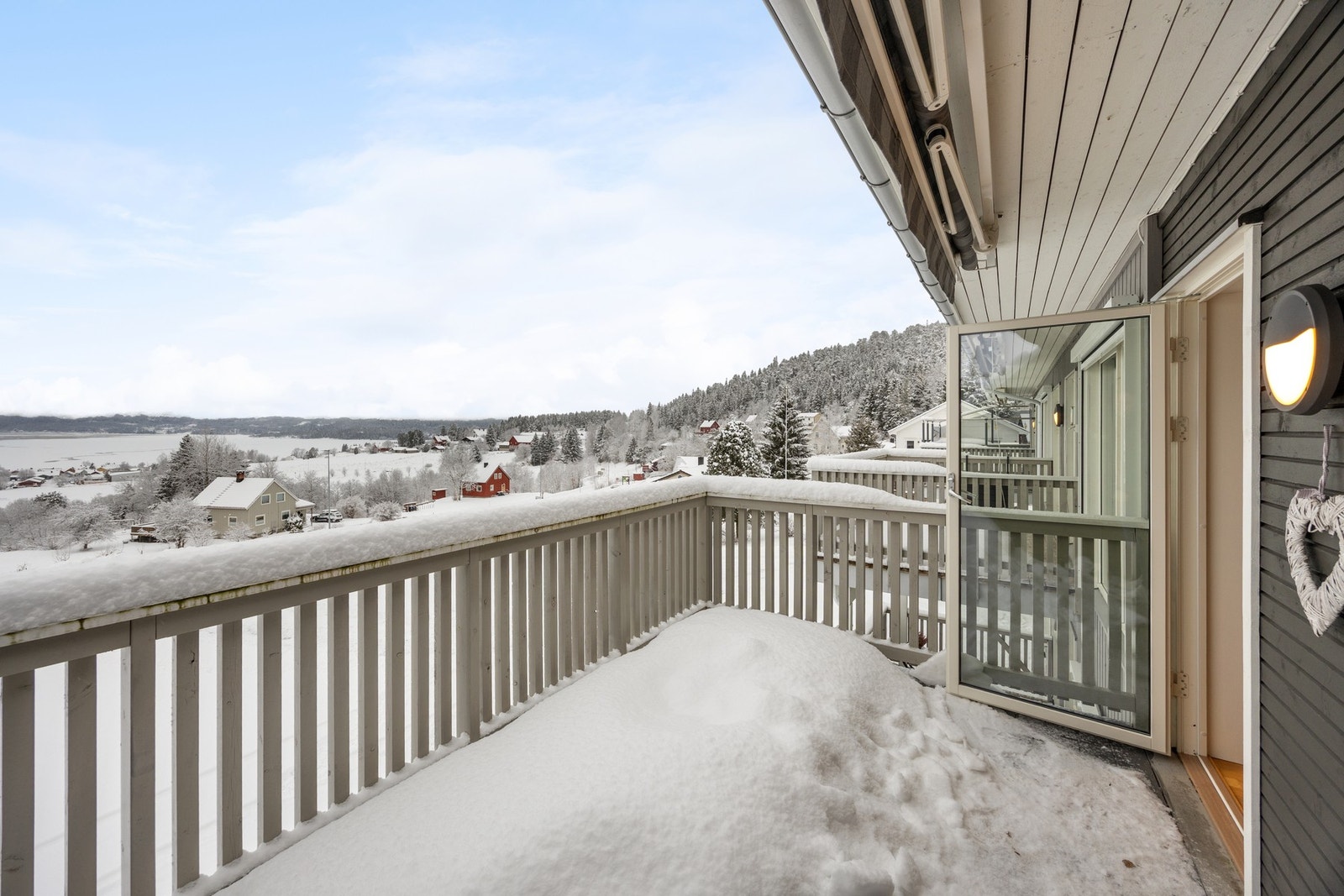 Det er montert markise Galleribilde