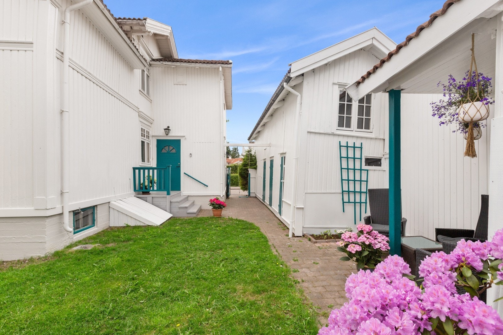 Gode lagringsmuligheter i utvendig bod. Galleribilde