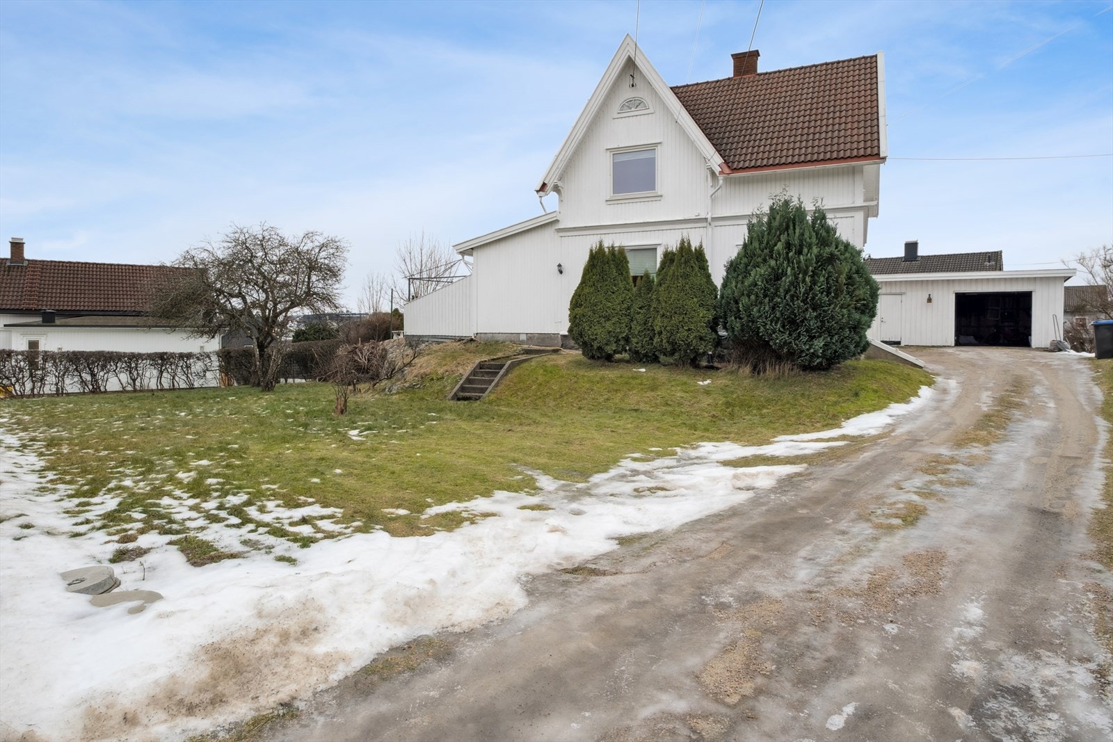 Veletablert og barnevennlig boligområde sentralt på Trosvik. Kort vei til barnehager og skoler. Galleribilde