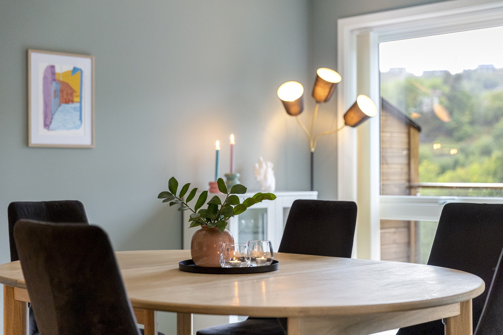 Det er i godkjent tegning tegnet inn et 3. soverom i denne delen av leiligheten. Det er opp til ny eier om dette innredes eller ikke. Galleribilde