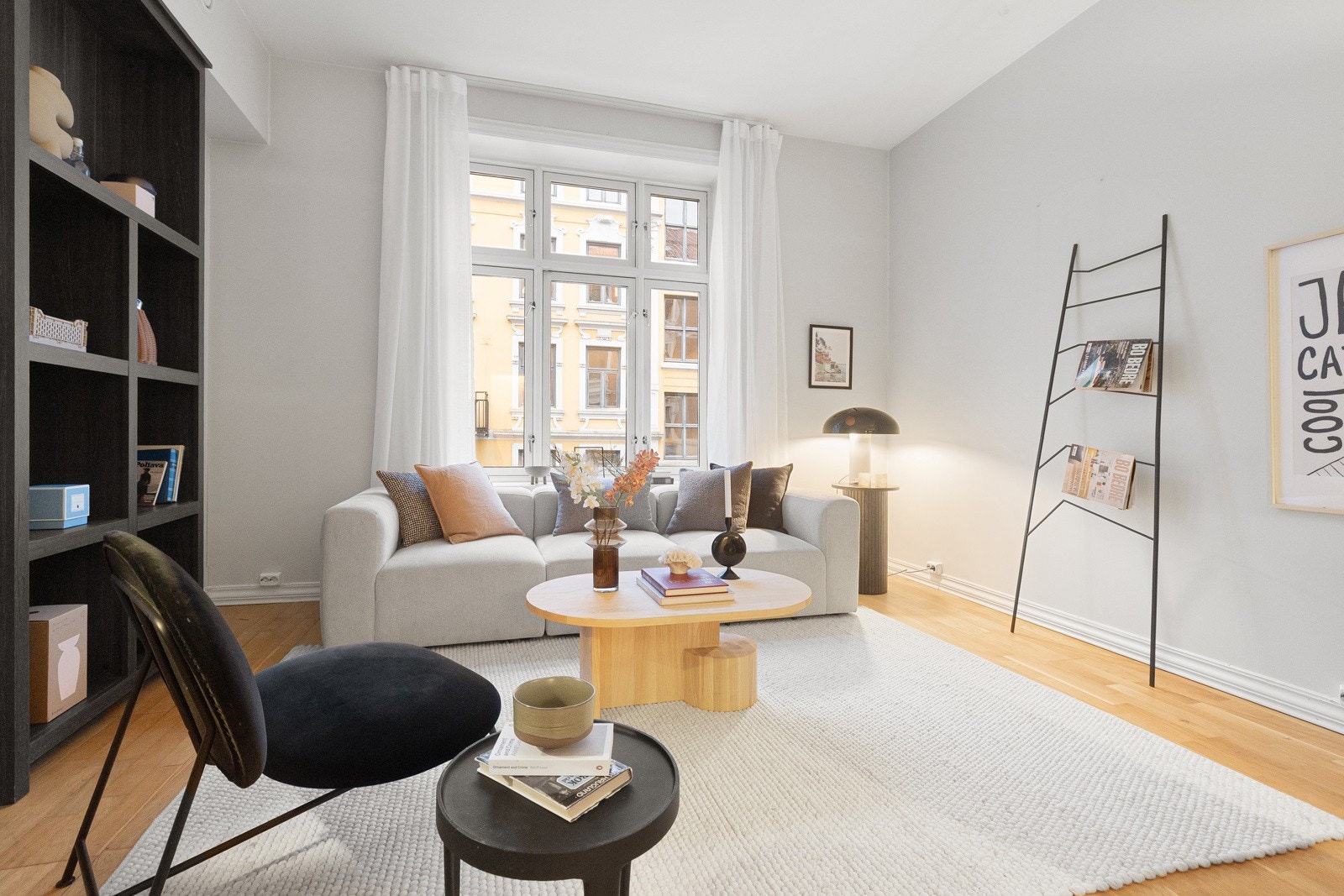 Velkommen til Frydenlundgata 2C - Her har vi gleden av å presentere en innholdsrik 3-roms med ettertraktet beliggenhet mellom idylliske St. Hanshaugen park og Bislett stadion. Galleribilde
