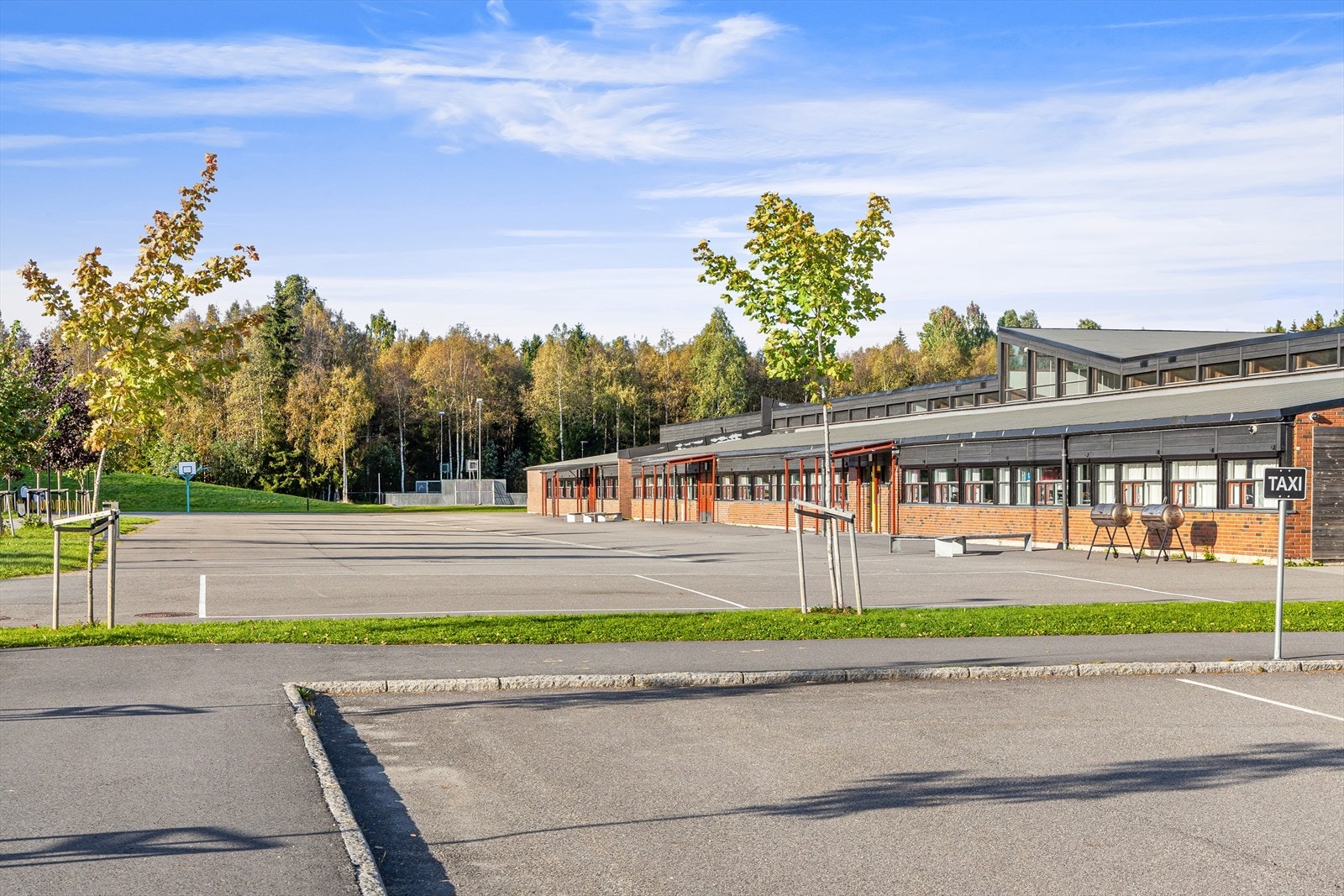 Preståsen skole ligger innen gangavstand. Galleribilde