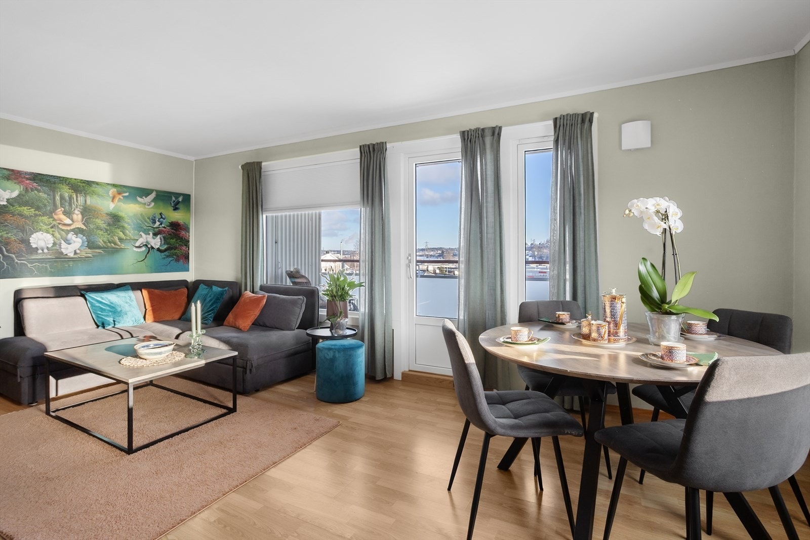 Pen og praktisk leilighet Galleribilde