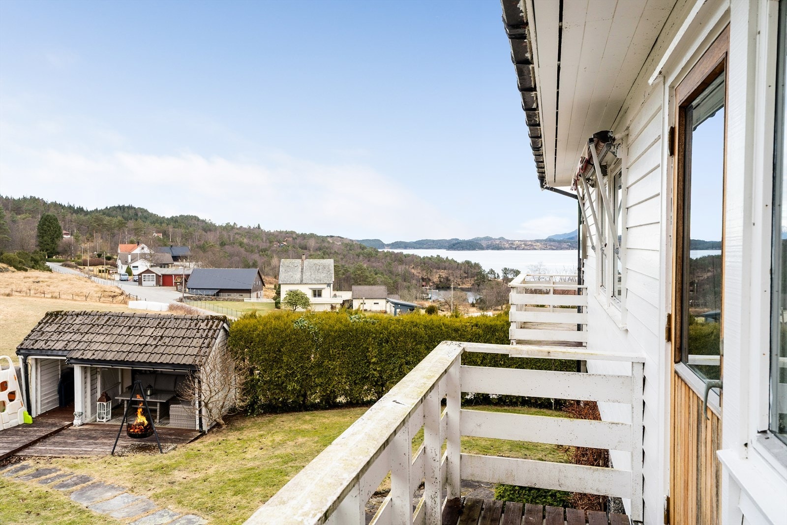 Utgang til balkong fra hovedsoverommet. Galleribilde