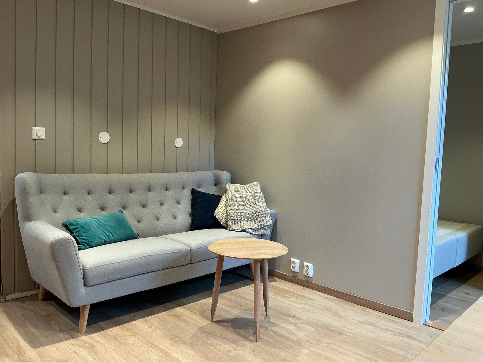 Sofa på stuekrok Galleribilde