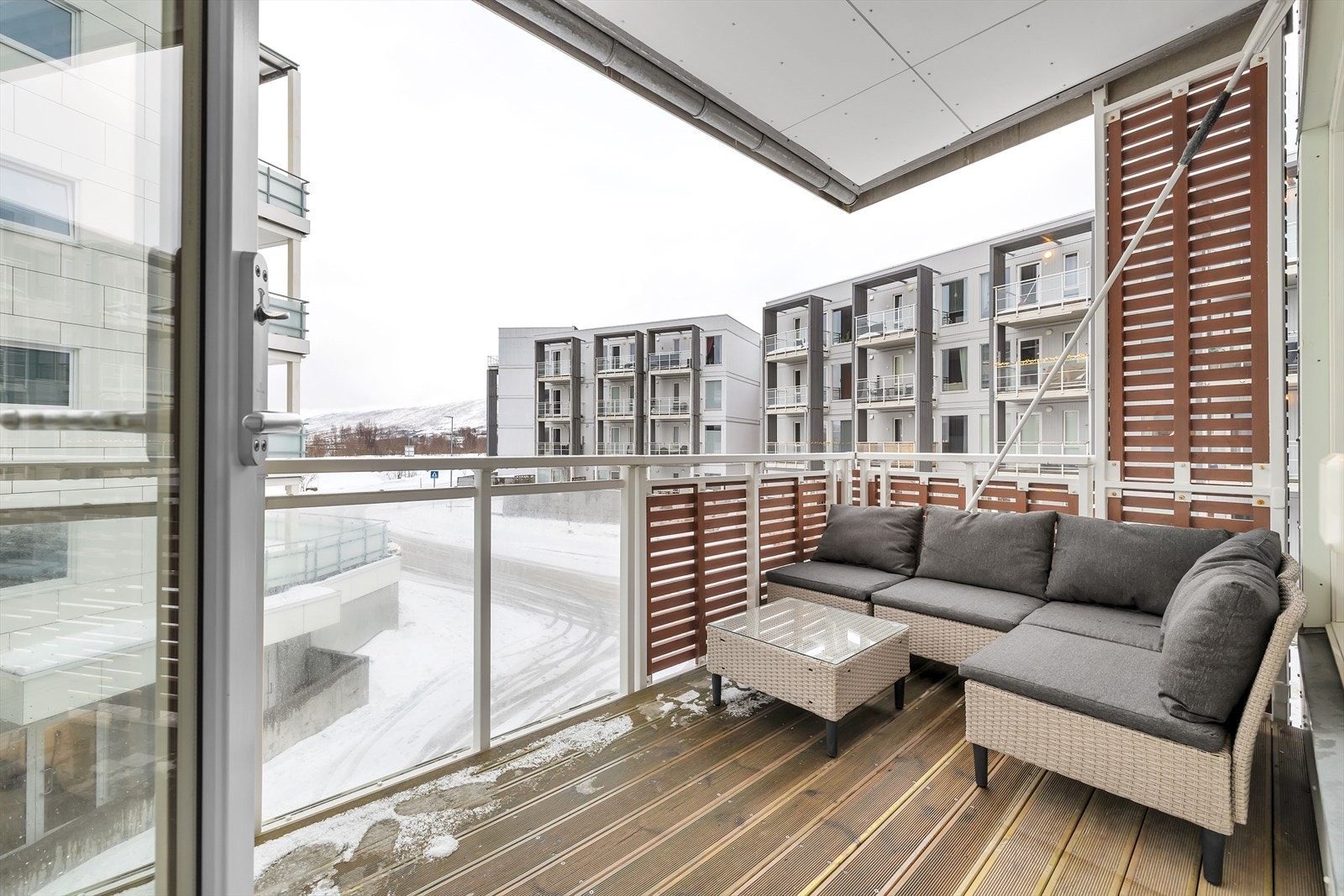 Utsikt mot nord og vest fra balkong Galleribilde