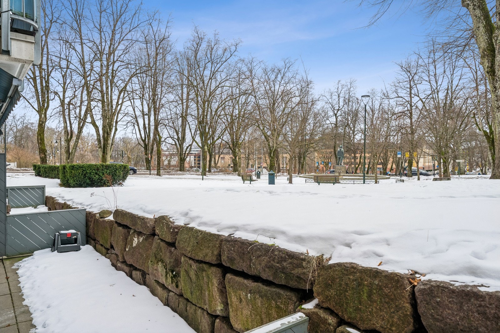 Utsikt fra uteplass Galleribilde