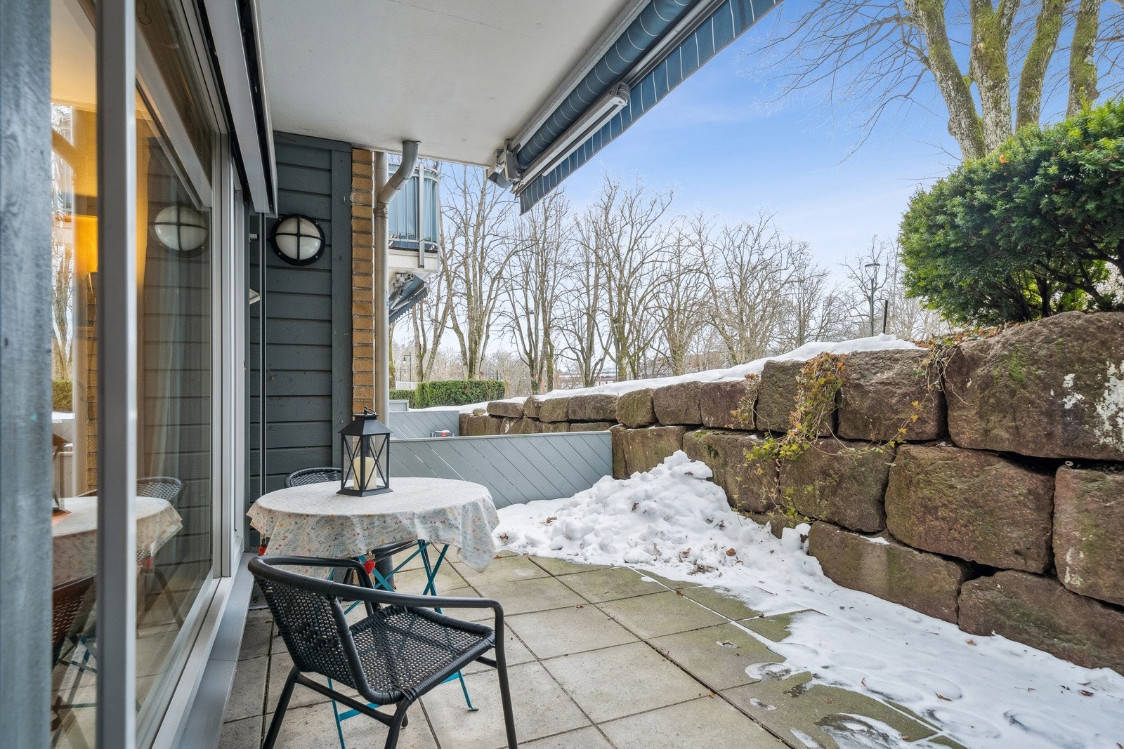 Uteplass Galleribilde