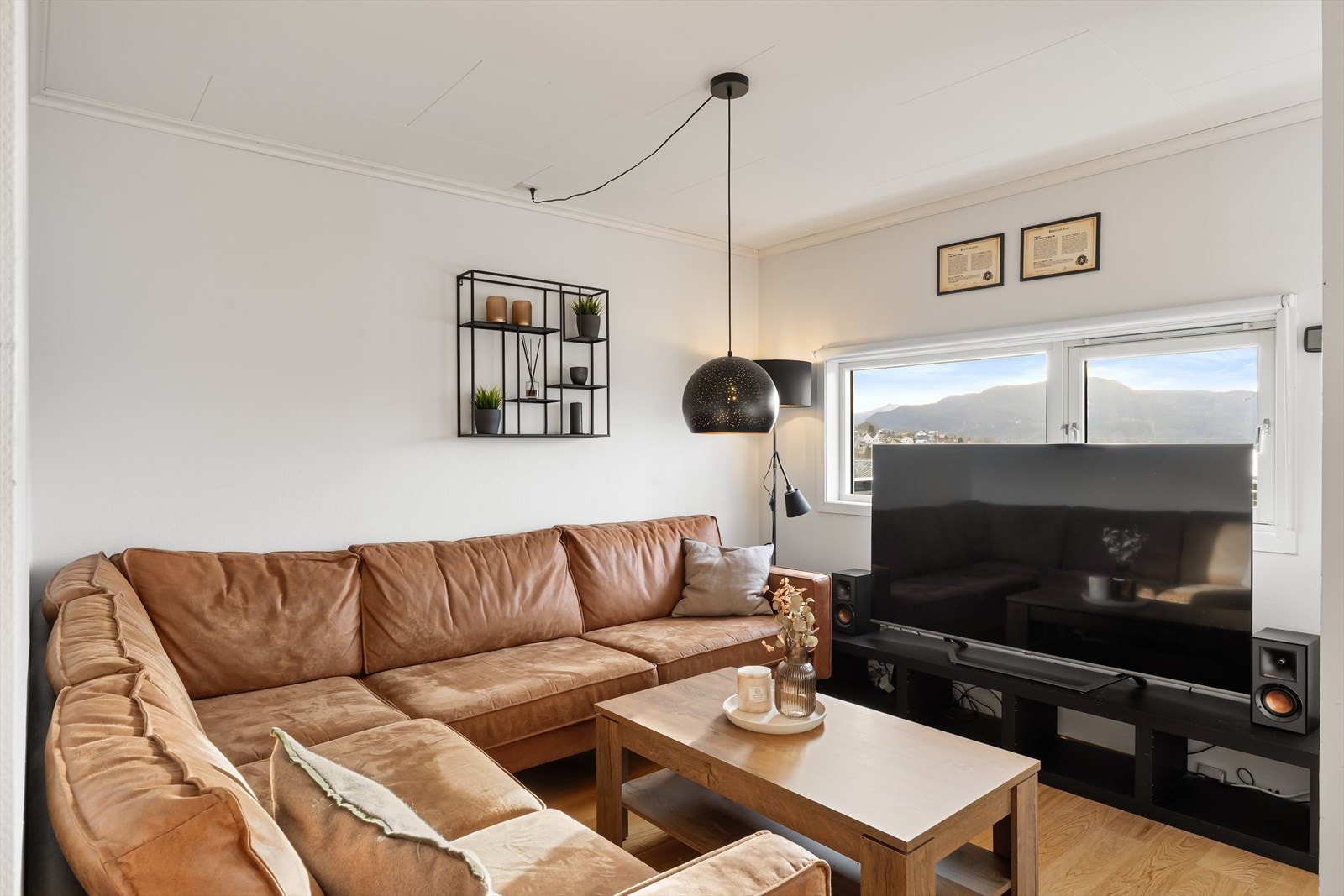 2. etasje / Hovedetasjen - Stue Galleribilde