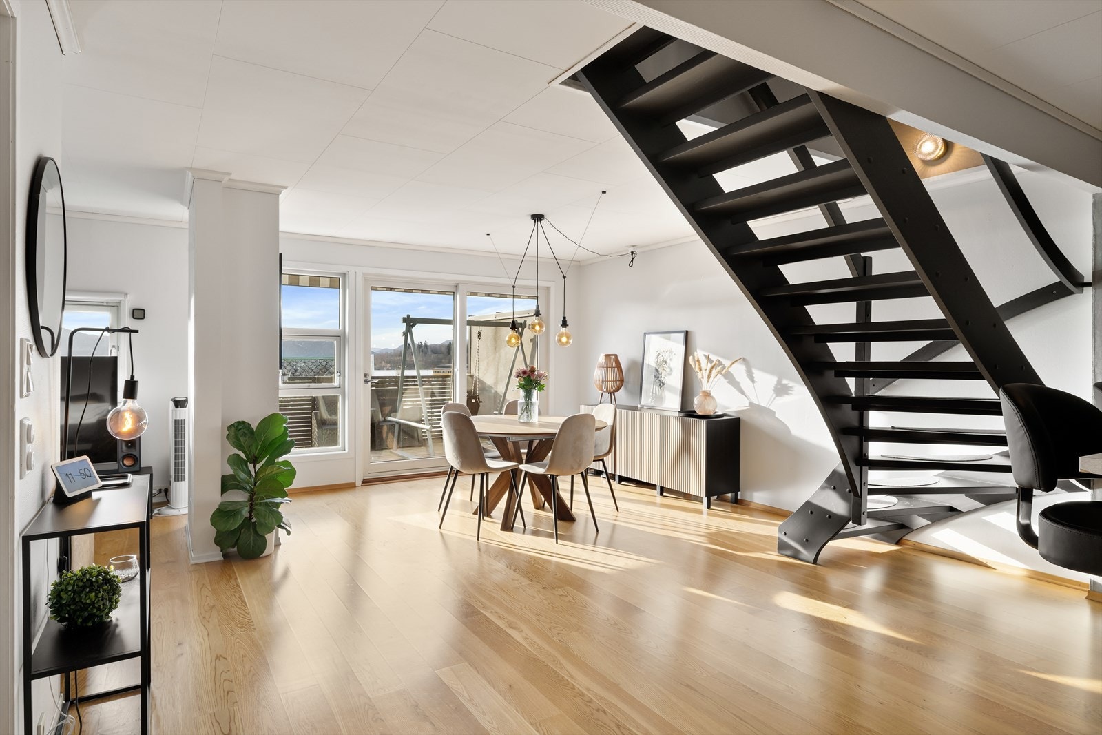 2. etasje / Hovedetasjen - Stue Galleribilde