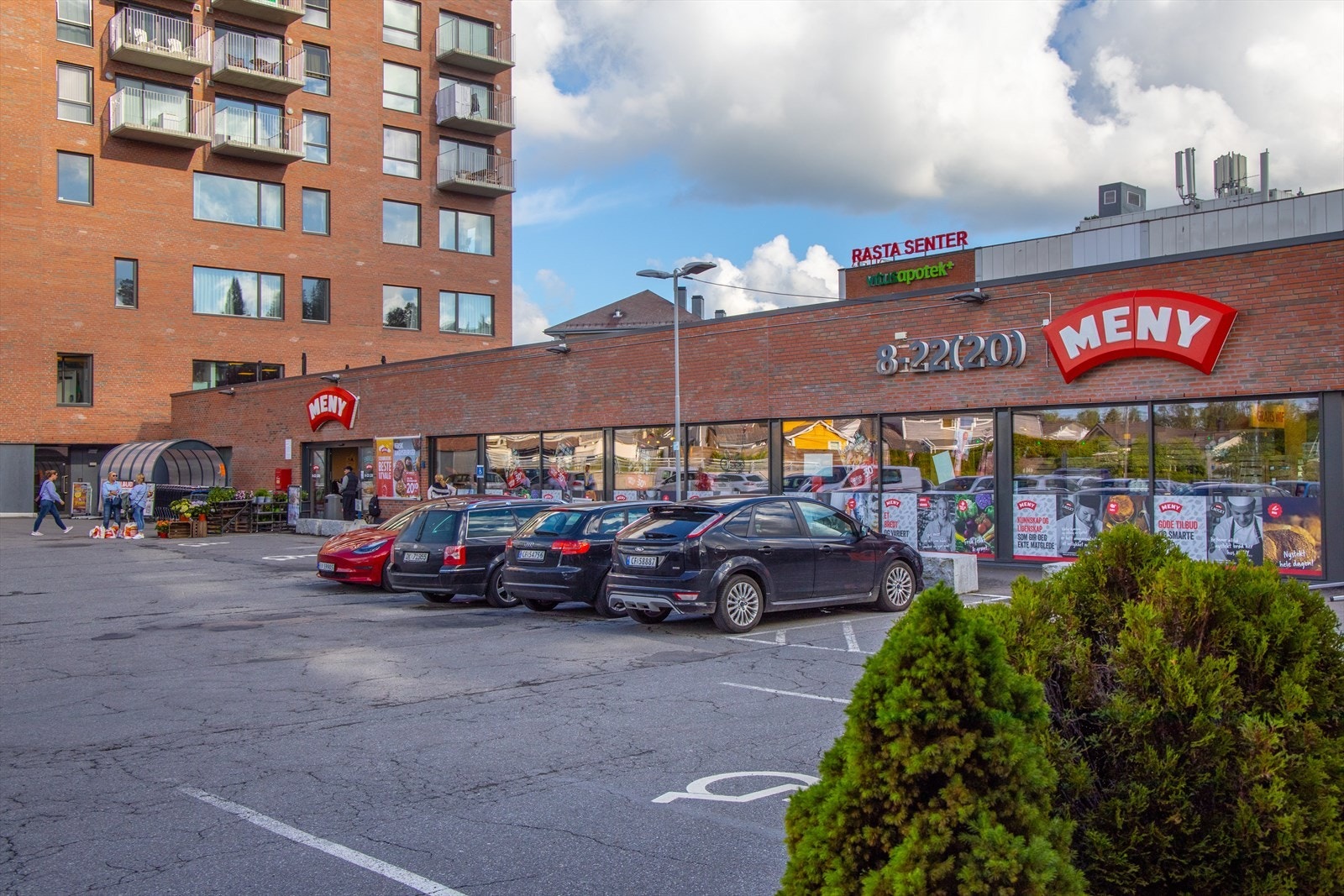 Rasta Senter med Meny matbutikk Galleribilde