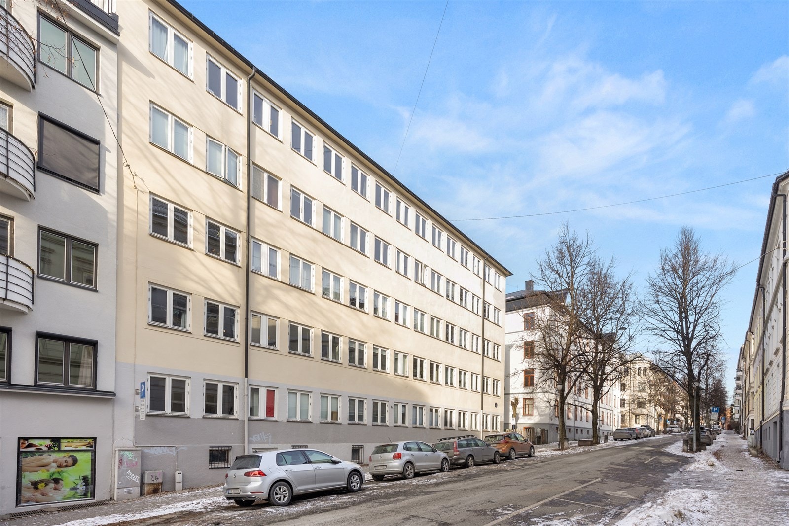 Leiligheten har en meget attraktiv og super sentral beliggenhet på Bolteløkka/Adamstuen i et populært og veletablert boligområde. Galleribilde