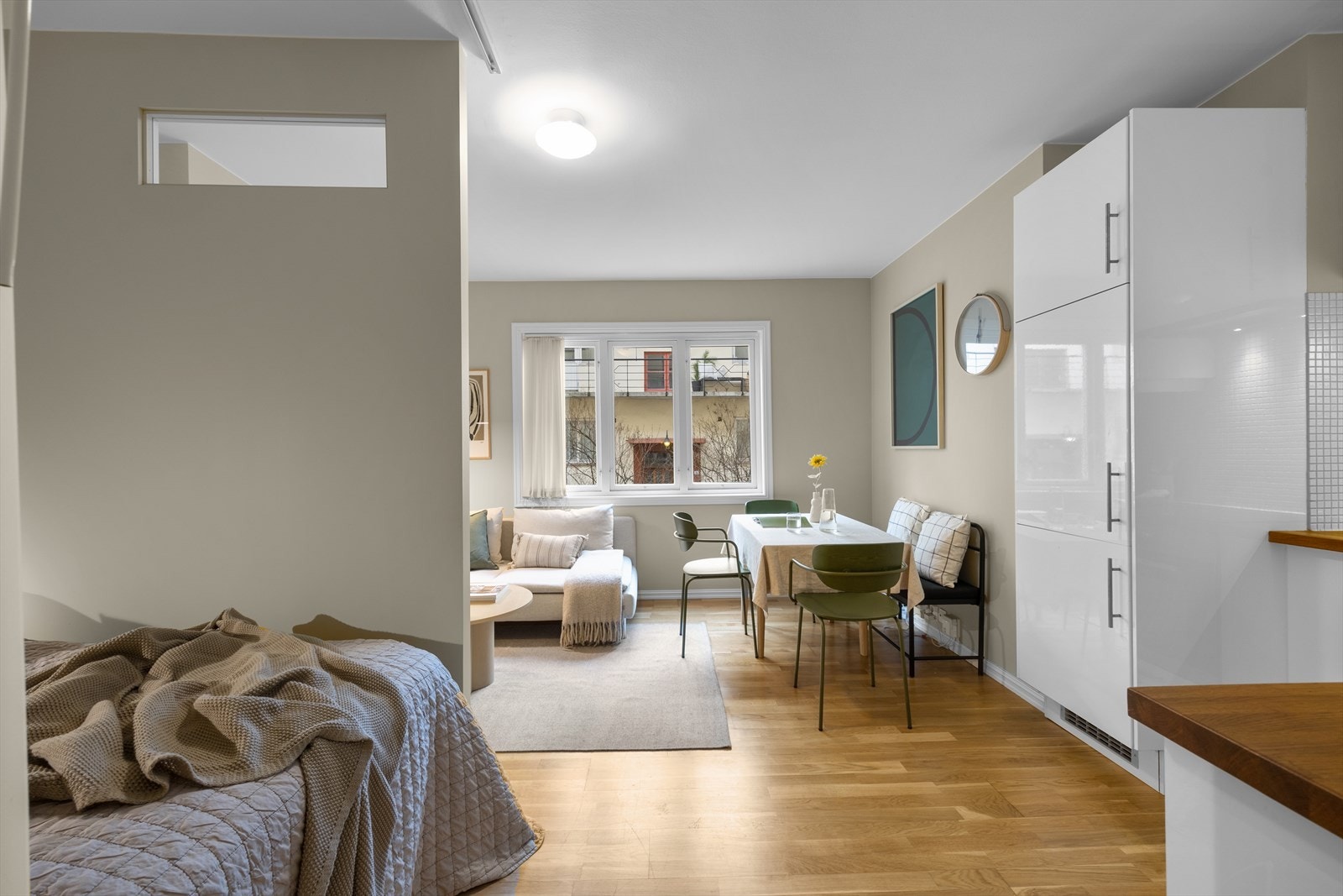 Her er også Internett, varmtvann og fyring inkludert i felleskostnadene. Galleribilde