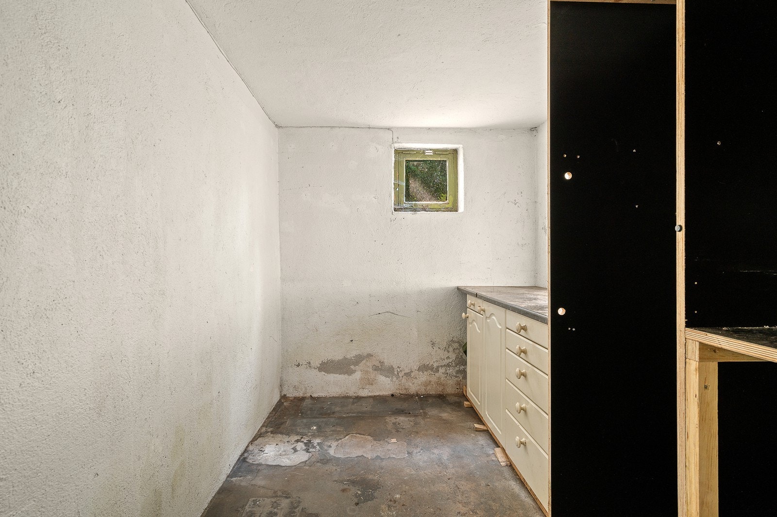 Underetasje. Galleribilde