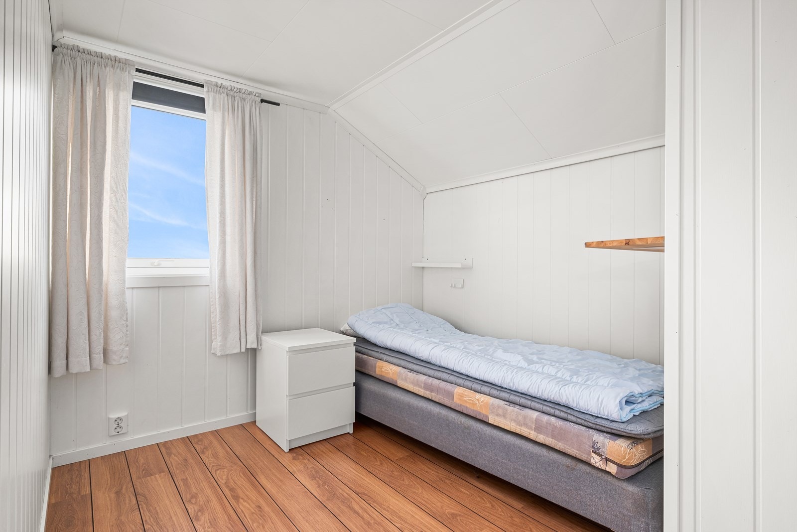 Alle soverommene befinner seg i boligens 2. etasje. Galleribilde