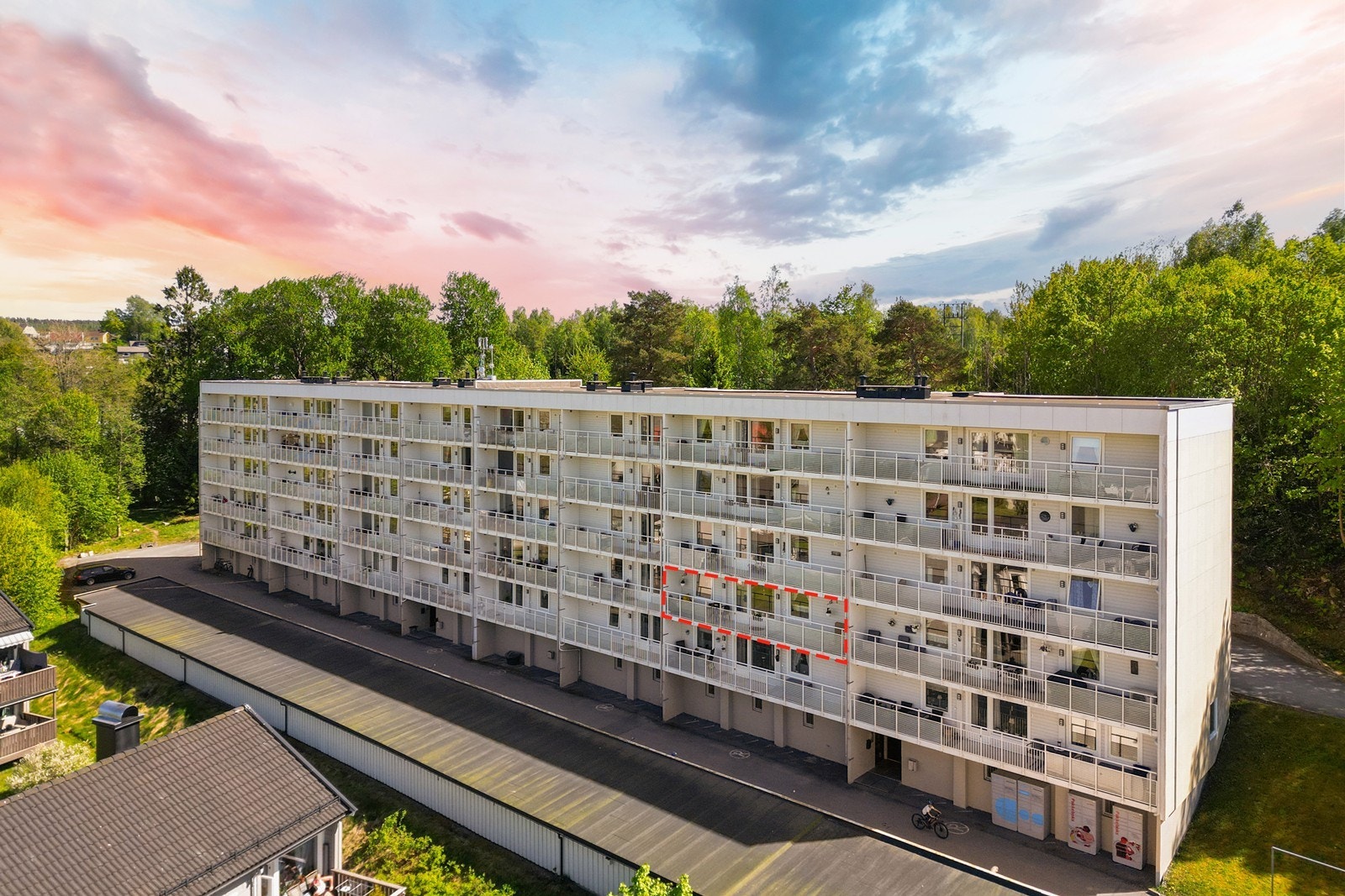 Tangen 2 Borettslag består av en blokk med totalt 40 andeler. Galleribilde