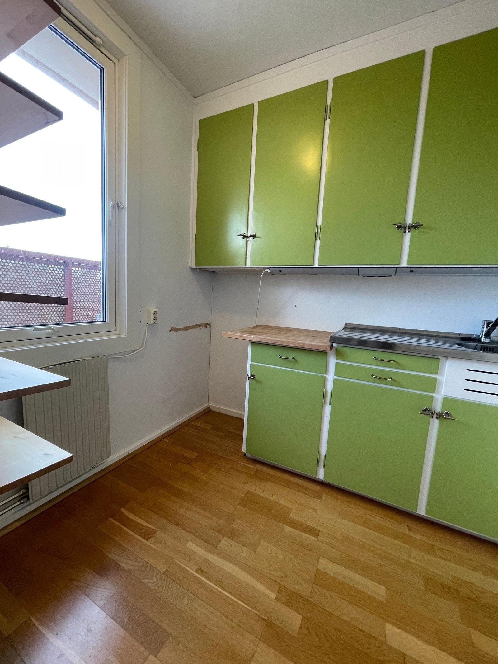 Originalt retrokjøkken. Galleribilde