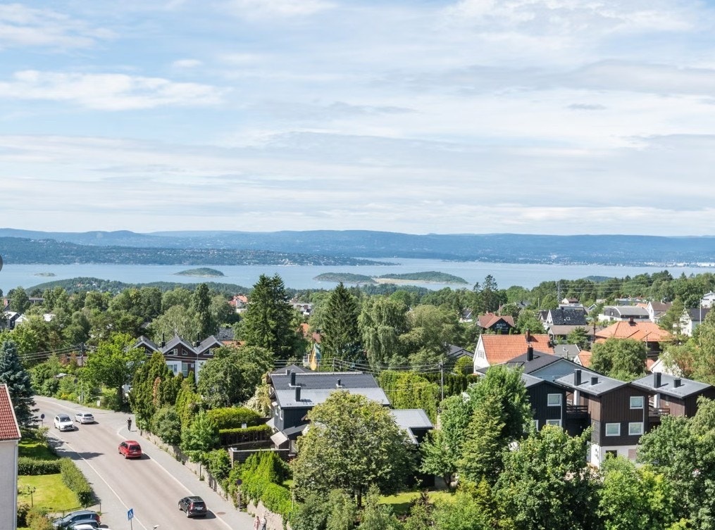 Herlig utsyn fra felles balkong! Galleribilde