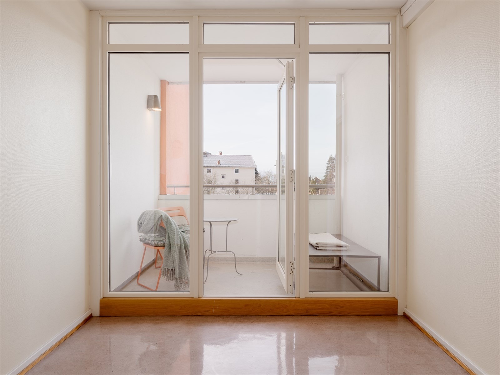 Borettslaget gir tilgang til felles balkong i hver etasje, som beboerne kan benytte. Galleribilde