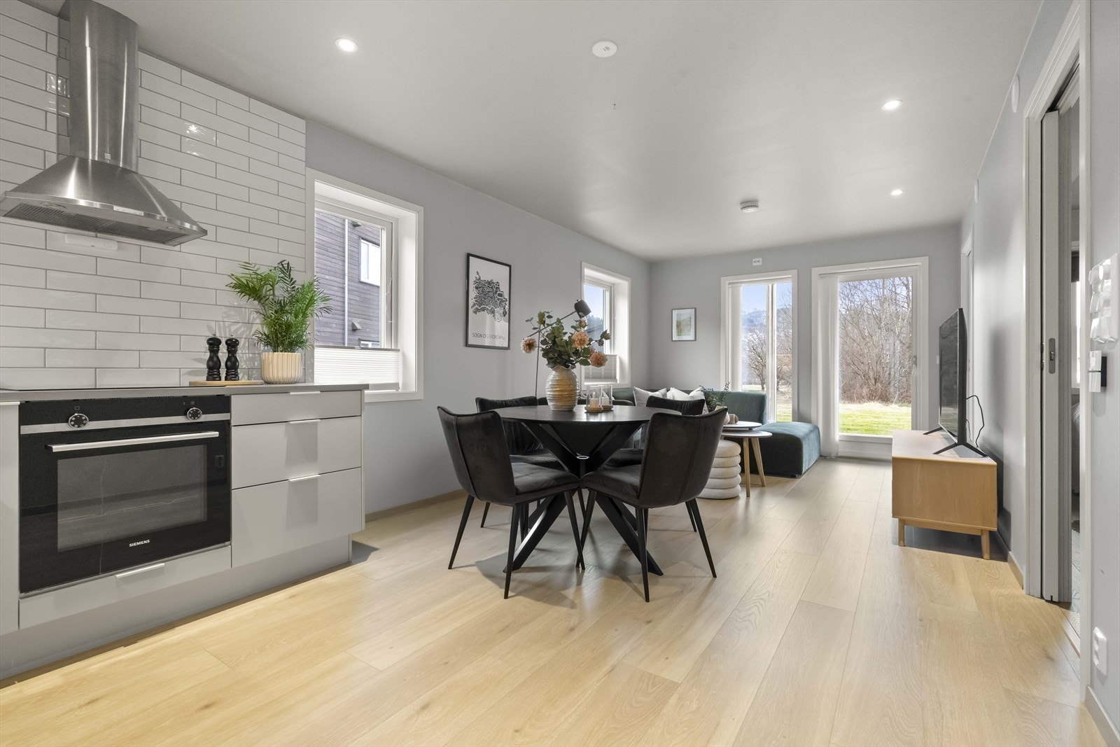 Leilegheita er svært fint gjennomført og ligg fint plassert mot enden av tunet. Galleribilde