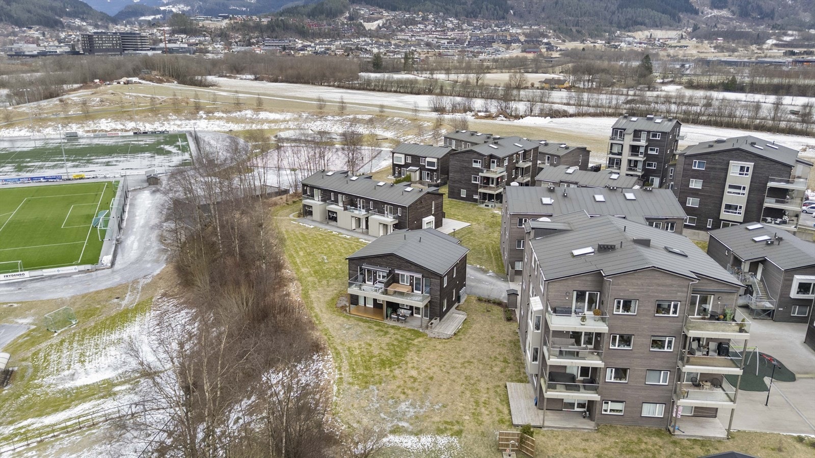 Frå leilegheita er det gangavstand til alle sentrumstilbod. Galleribilde