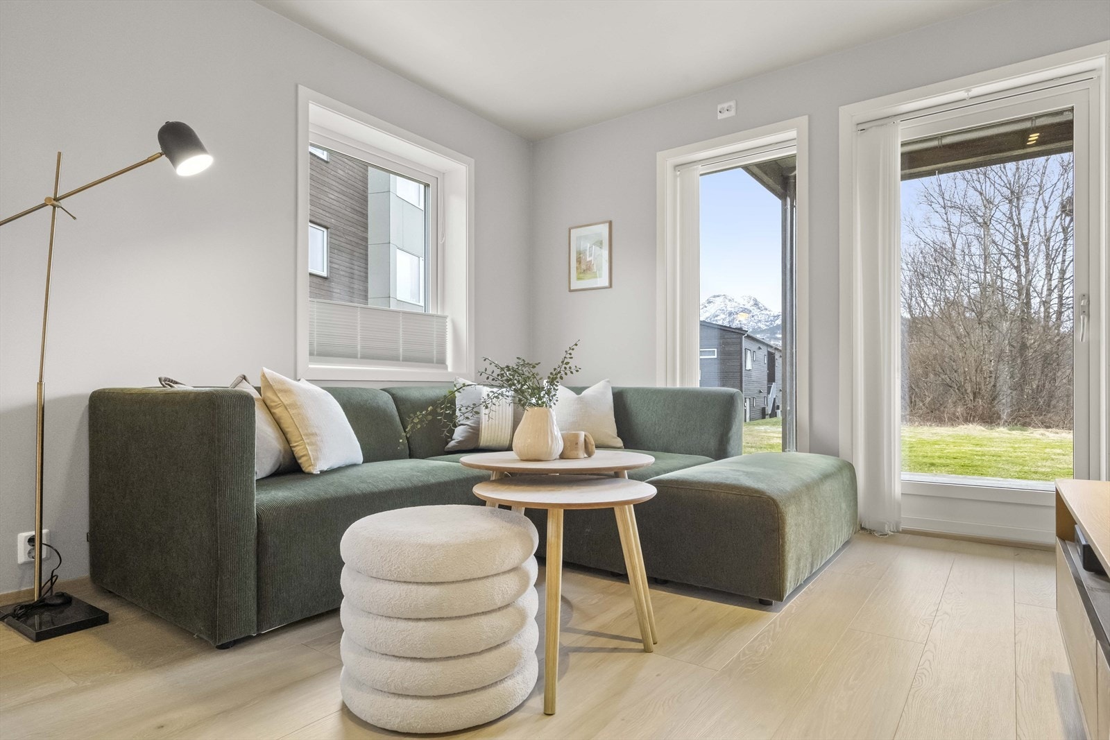 Leilegheita har godt lysinnslepp og er relativt godt skjerma for innsyn. Galleribilde