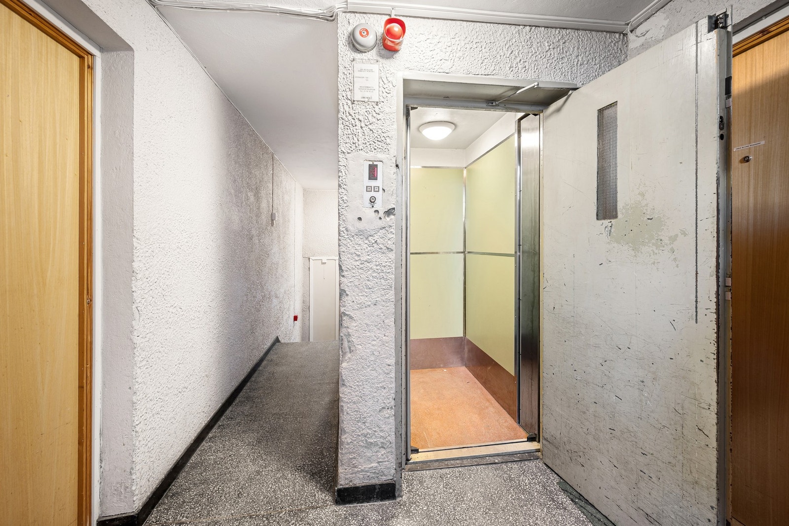 Det er heis i bygget. Galleribilde