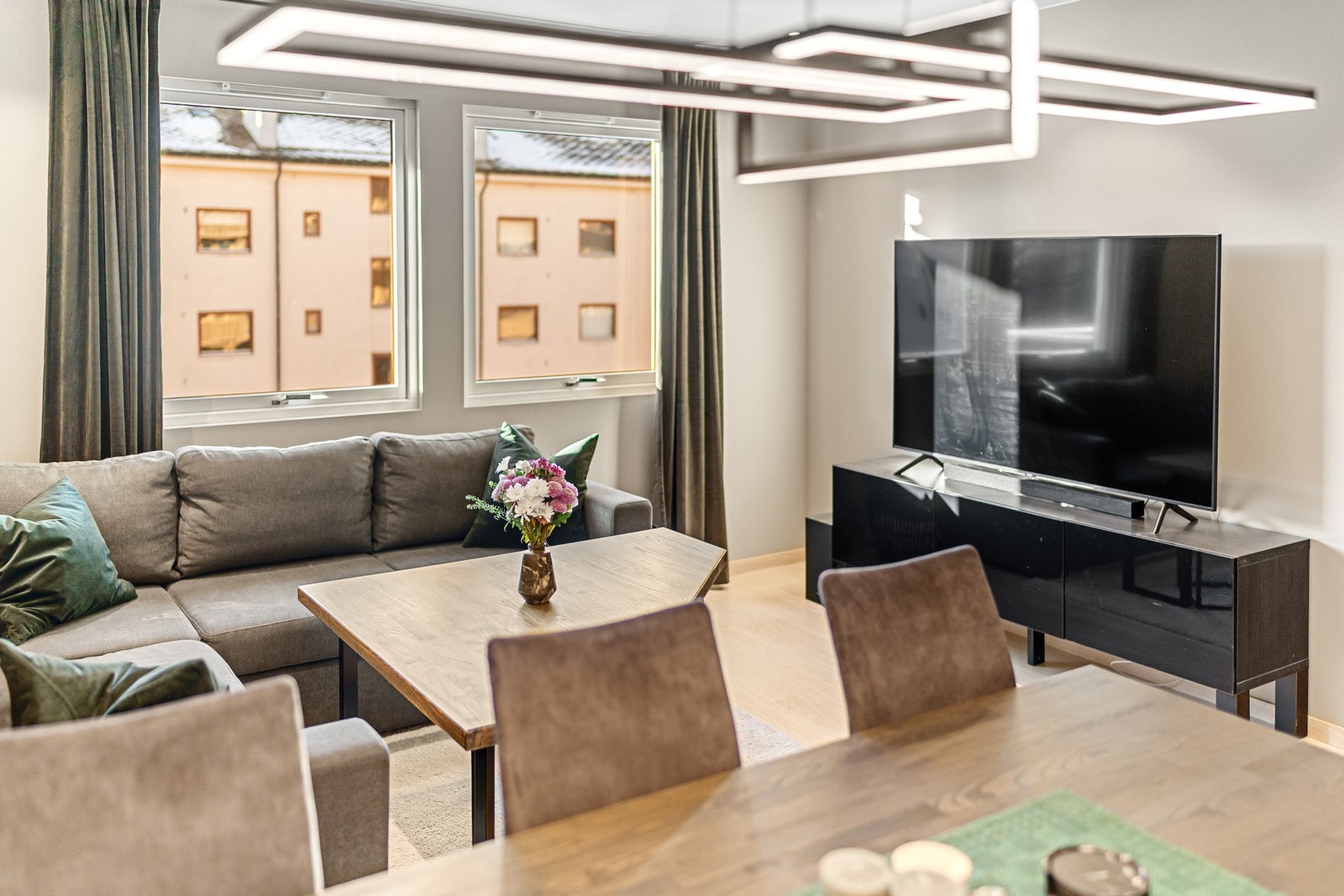 Aksjelaget er utrolig veldrevet og det er nylig gjort rørfornying i hele bygget. Galleribilde