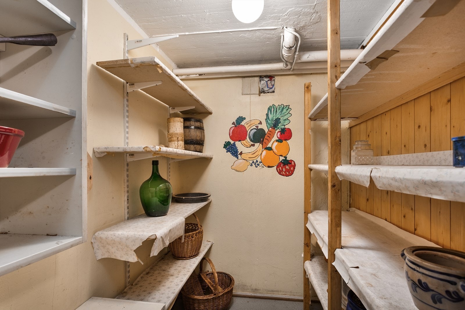 Bod i kjeller 2 Galleribilde