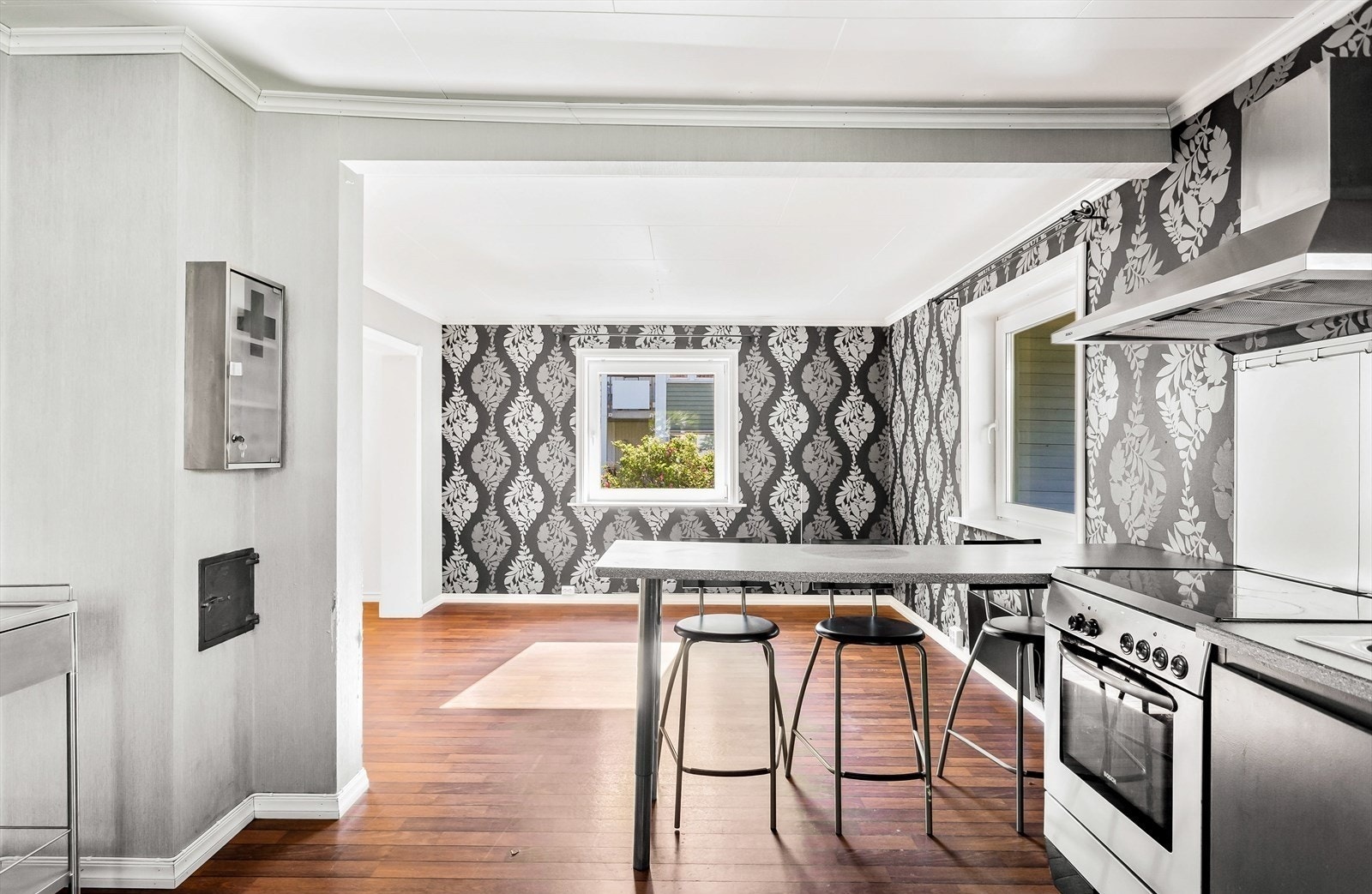 Kjøkken med sitteplasser Galleribilde