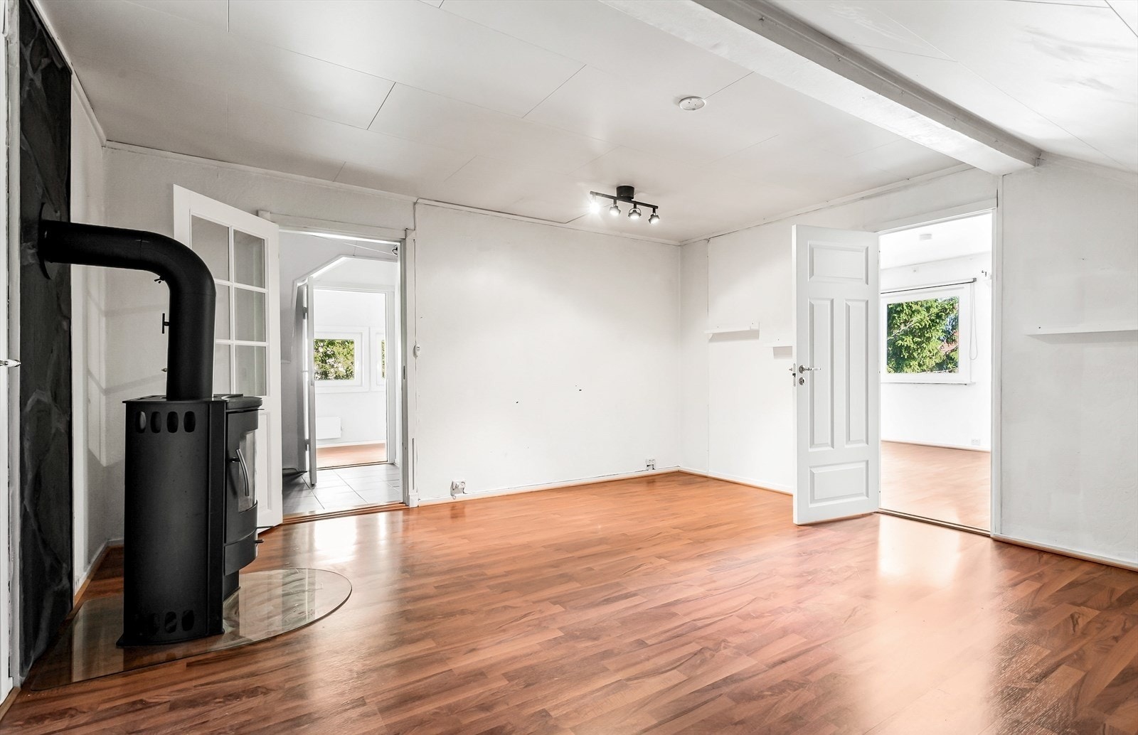 Stue 2.etg med peis Galleribilde