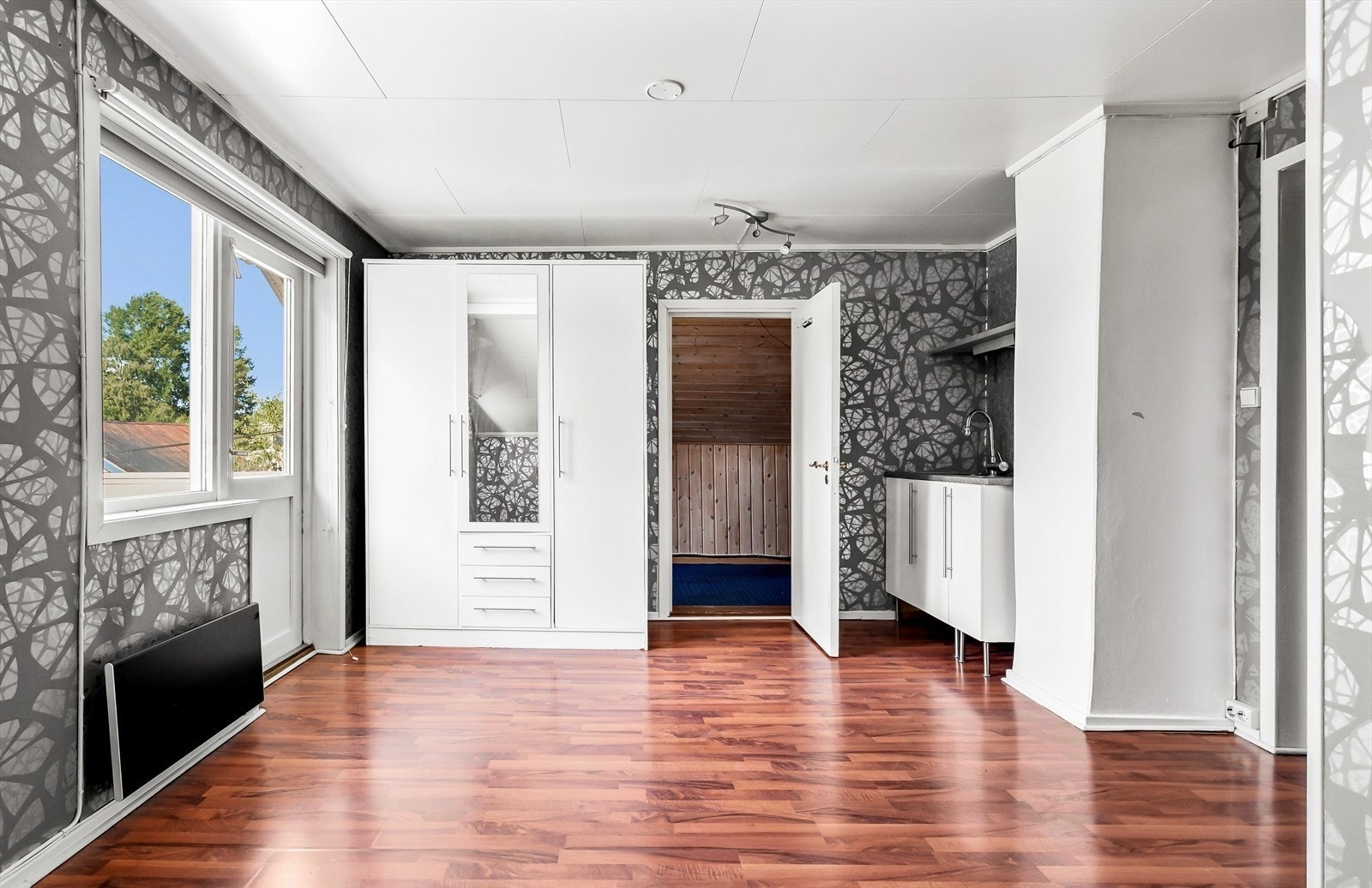 Stue/minikjøkken i 2.etg Galleribilde