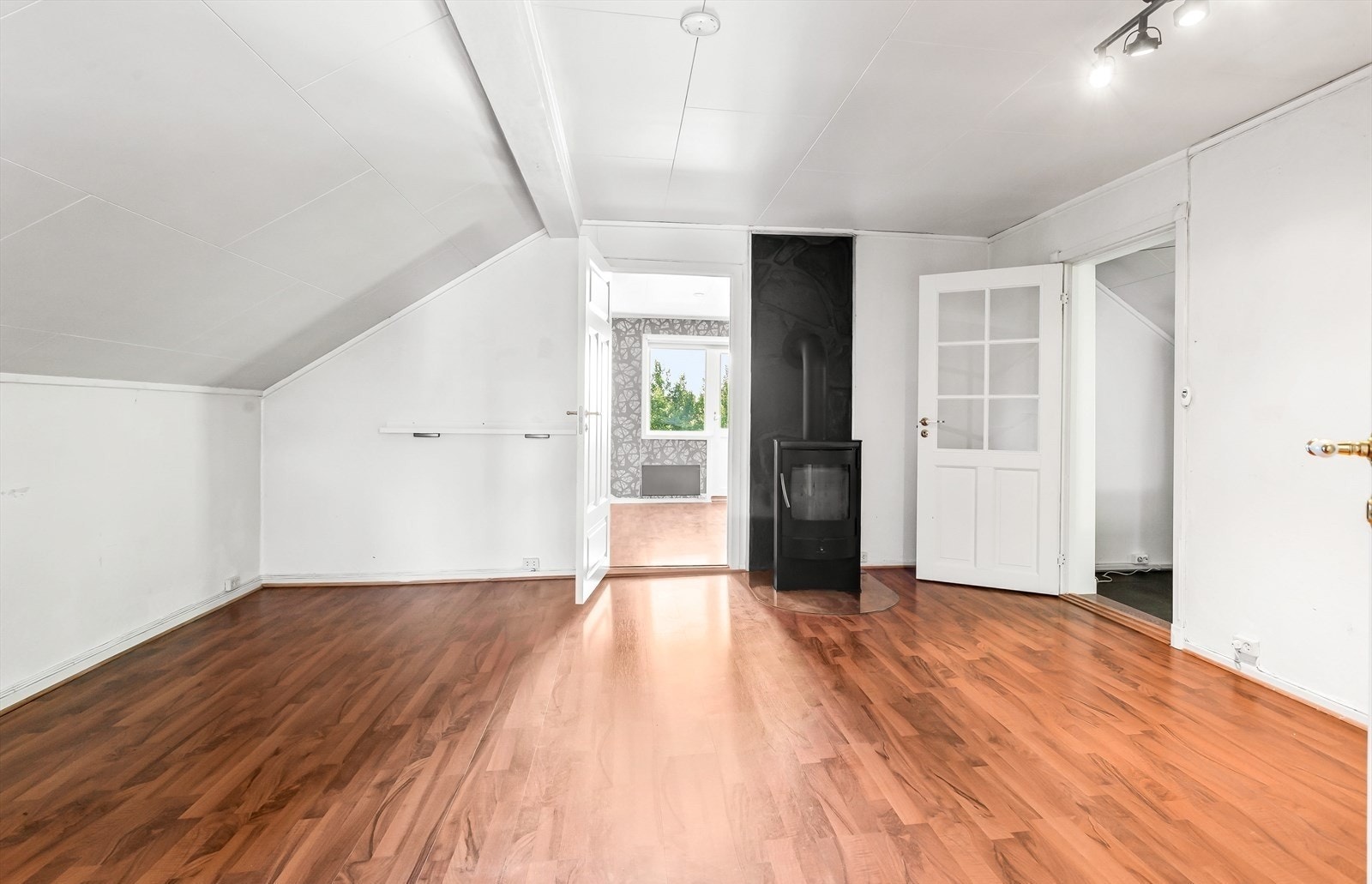 Stue med peis 2.etg Galleribilde