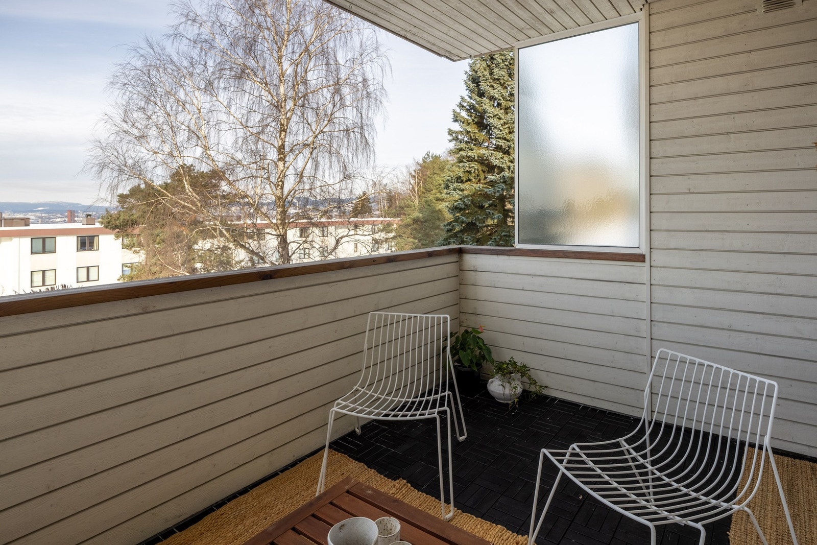 Her får man ettermiddags- og kveldssol. Galleribilde