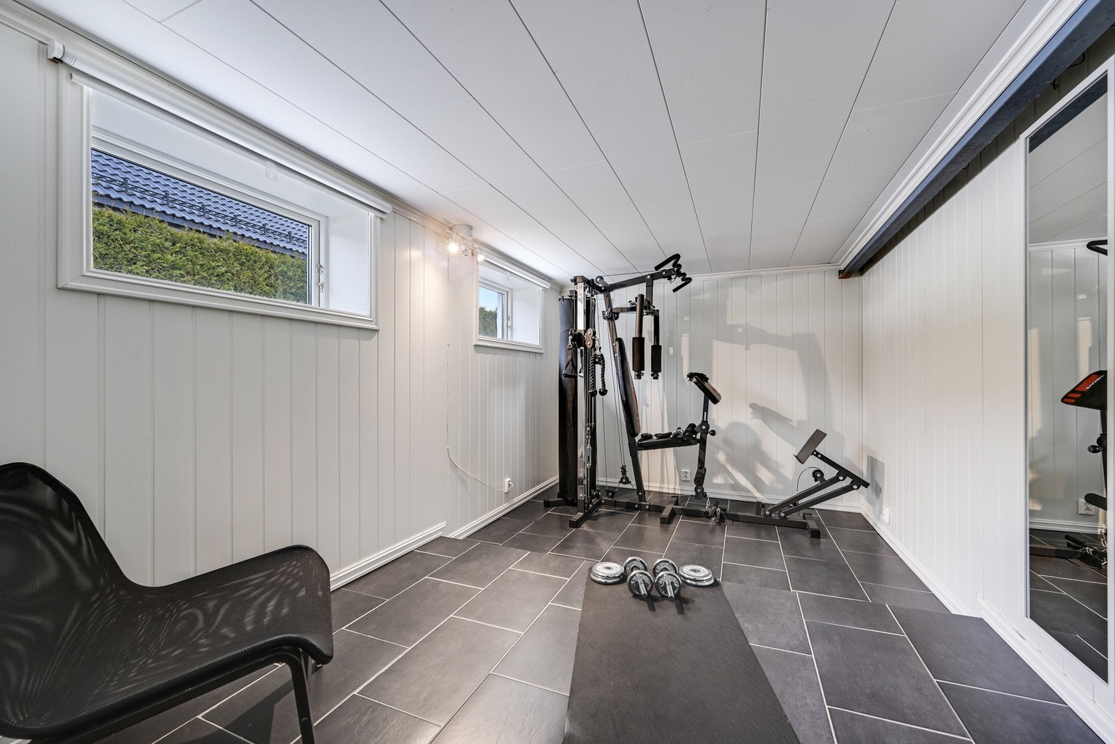 Treningsrom i kjelleretasjen (ikke søkt bruksendring) Galleribilde
