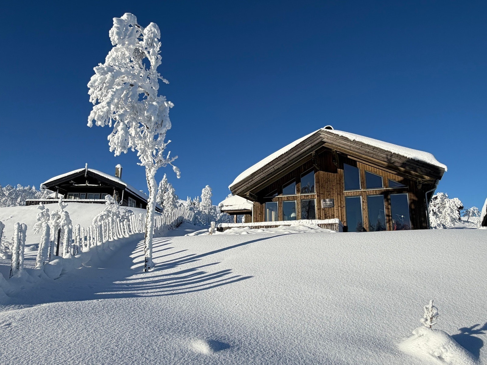 Hytta er beliggende i det populære hytteområdet Gamlestølen i Etnedal Galleribilde