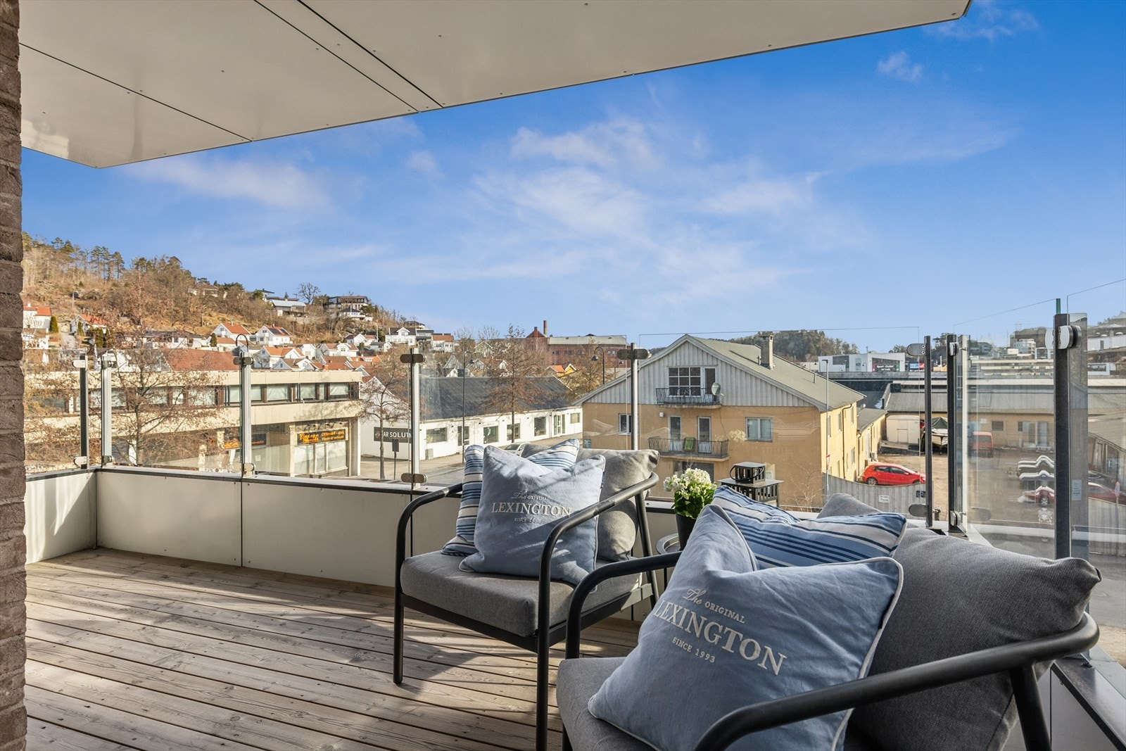 Luftig og fritt mot øst. Galleribilde