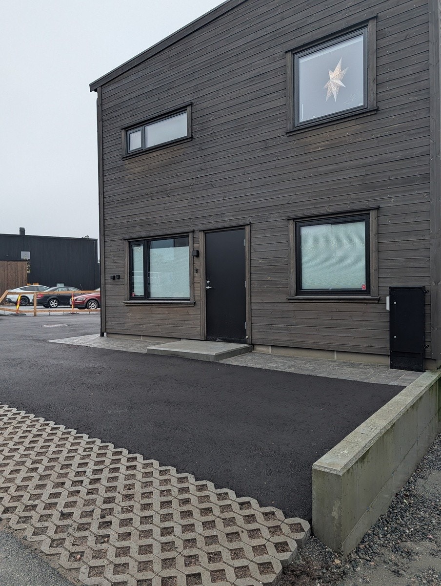 Mulighet for parkering foran leiligheten Galleribilde