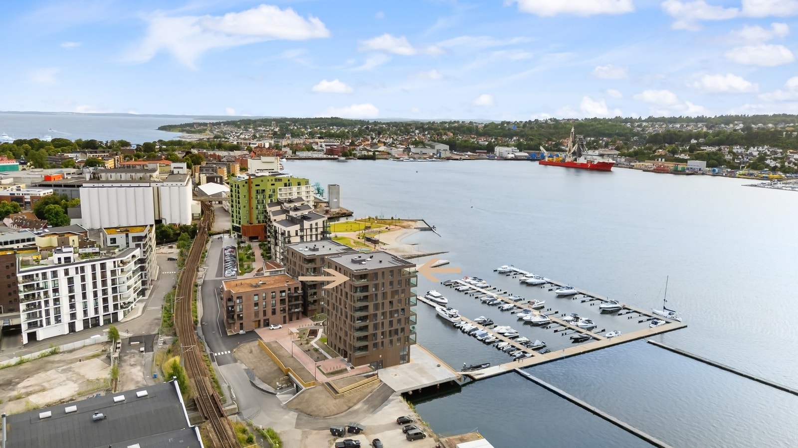 Med sin unike plassering, moderne komfort og utsøkte detaljer, er dette en bolig som sjelden kommer for salg. Galleribilde