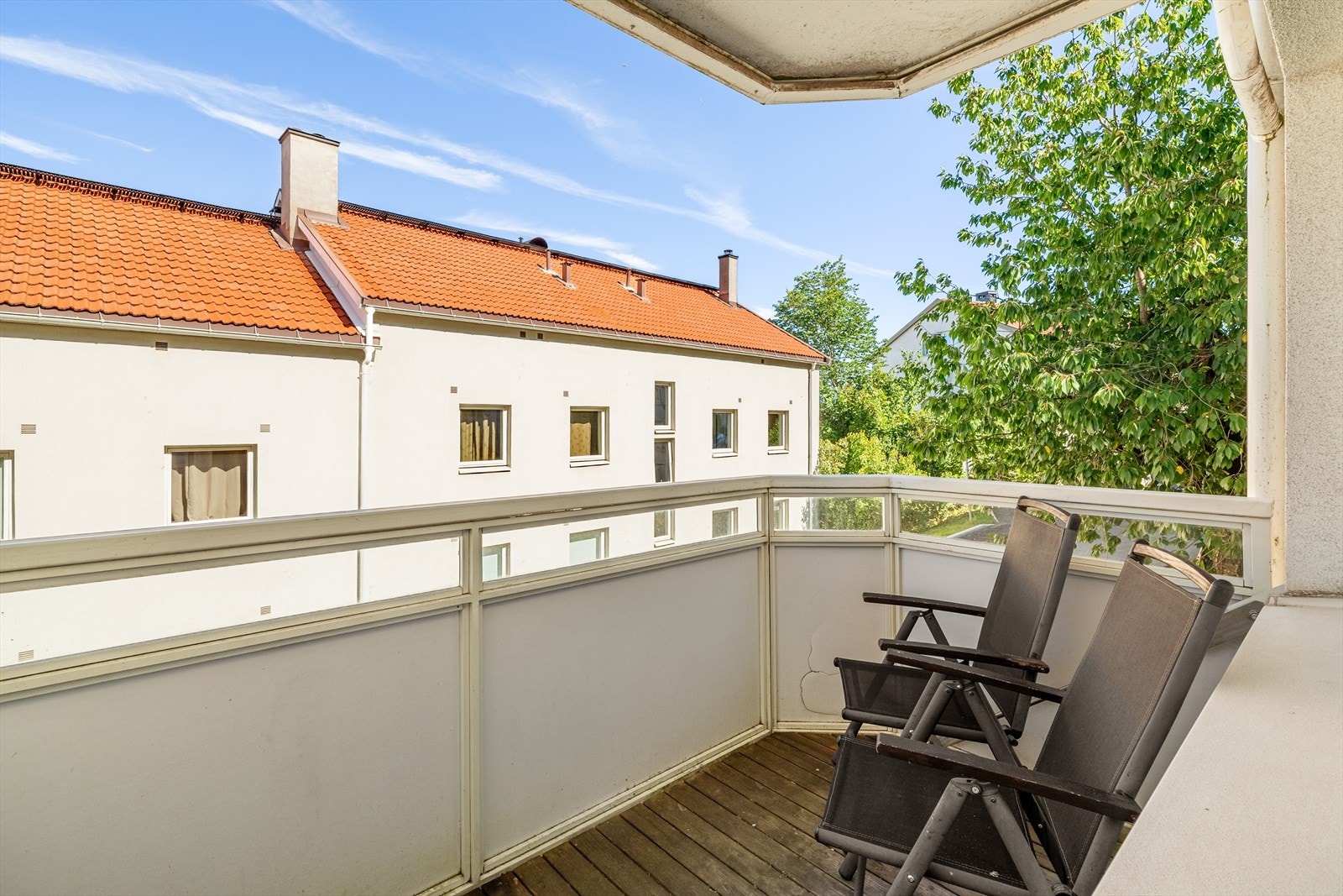 Her kan man nyte sene sommerkvelder Galleribilde