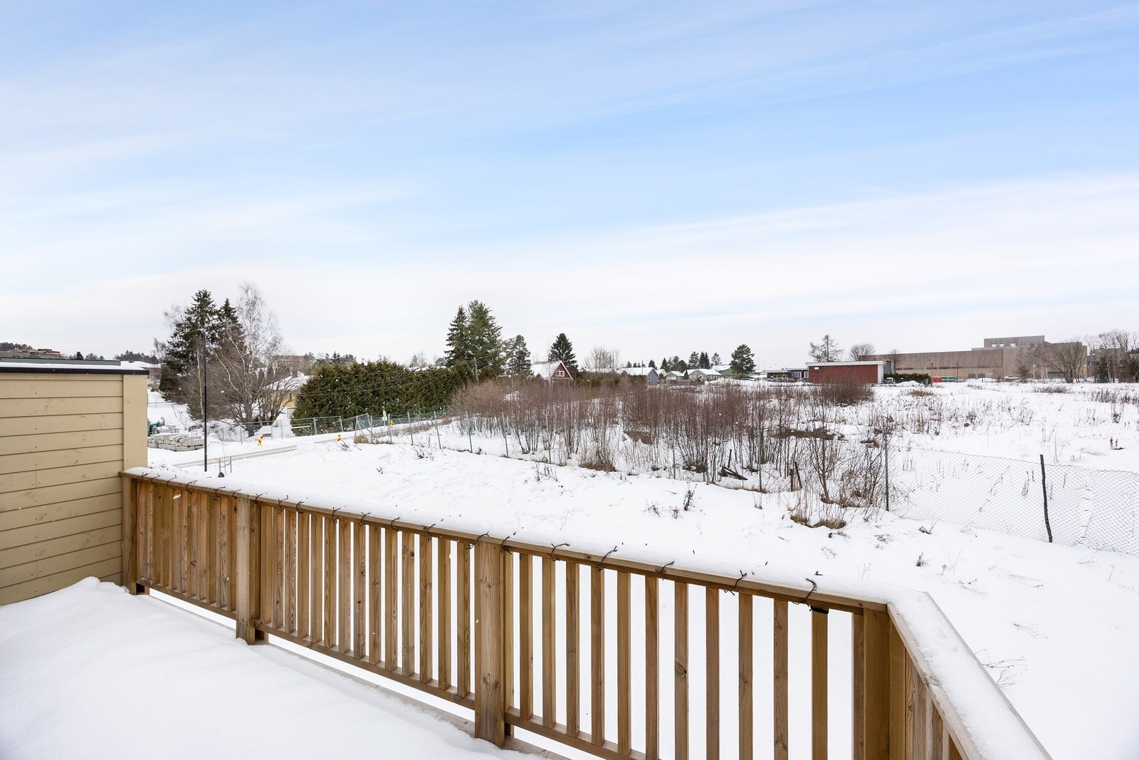 Nærområdet byr på vakker natur med fine turmuligheter i merkede stier. Galleribilde