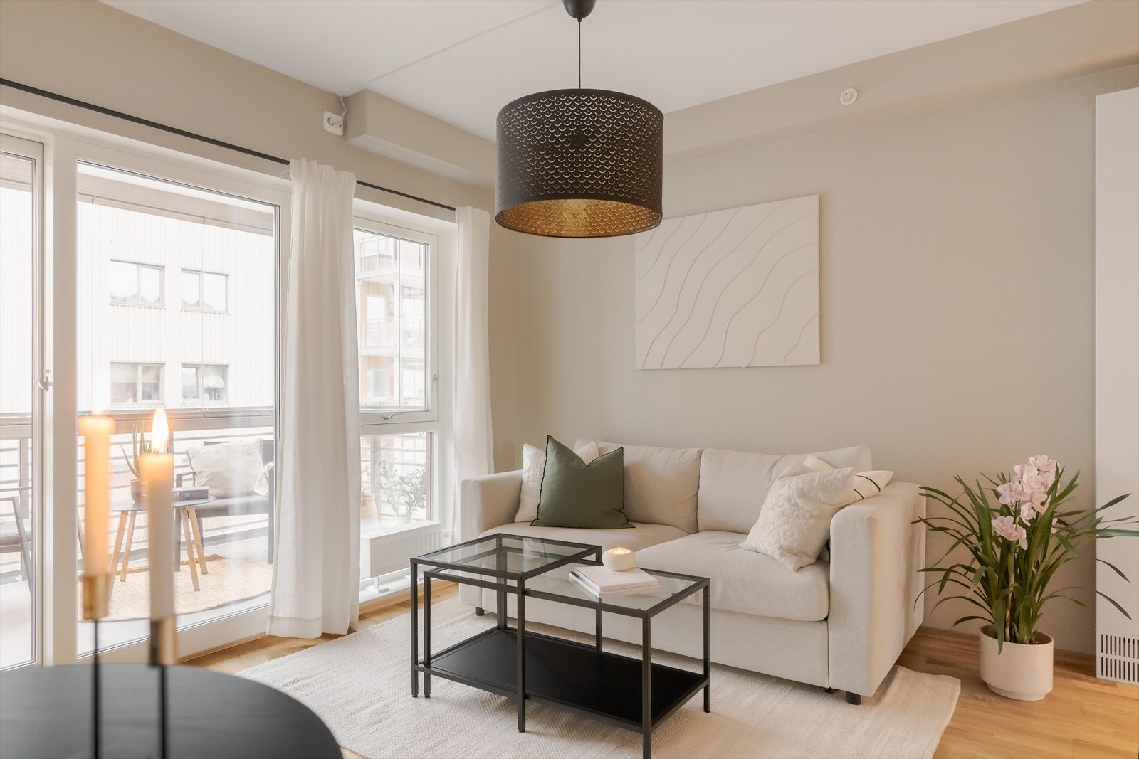 Aktiv Eiendomsmegling v/Vebjørn Nybrott har gleden av å presentere Øvre Granåslia 9. En innbydende 2-roms selveierleilighet. Beliggenheten er tilbaketrukket og rolig, men samtidig sentralt. Foto: Grattis foto v/Vidar Alvik. Galleribilde