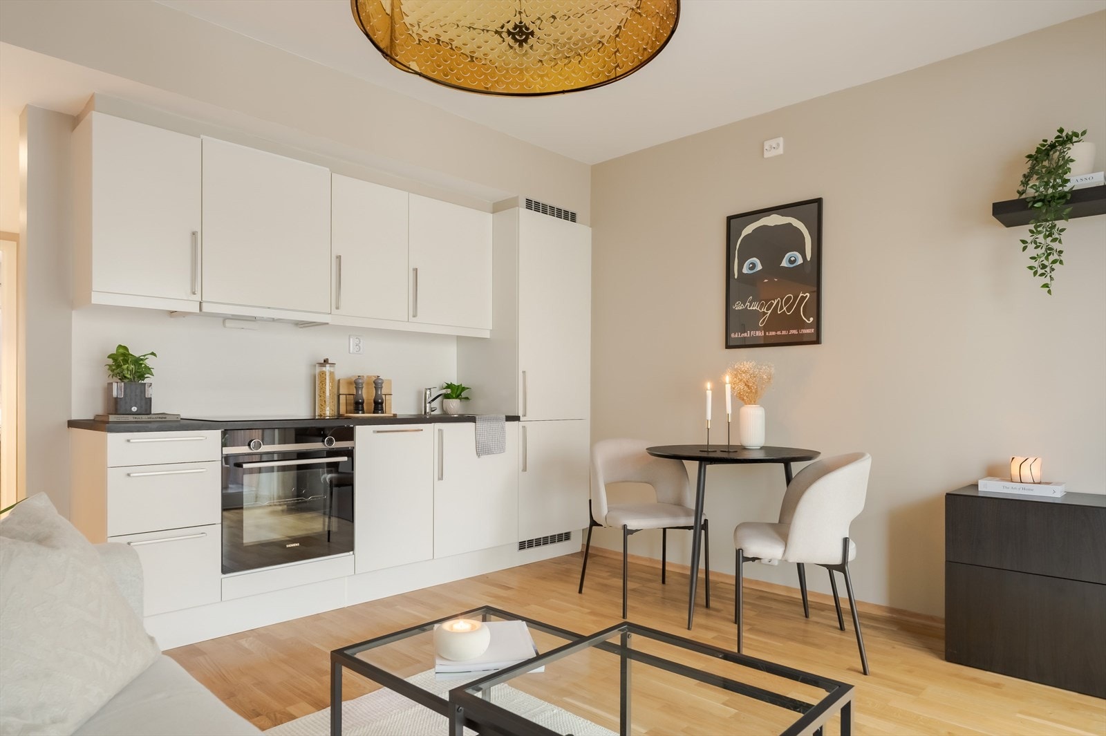 Lave og forutsigbare felleskostnader. Fjernvarme inkl. i felleskostnader. Galleribilde