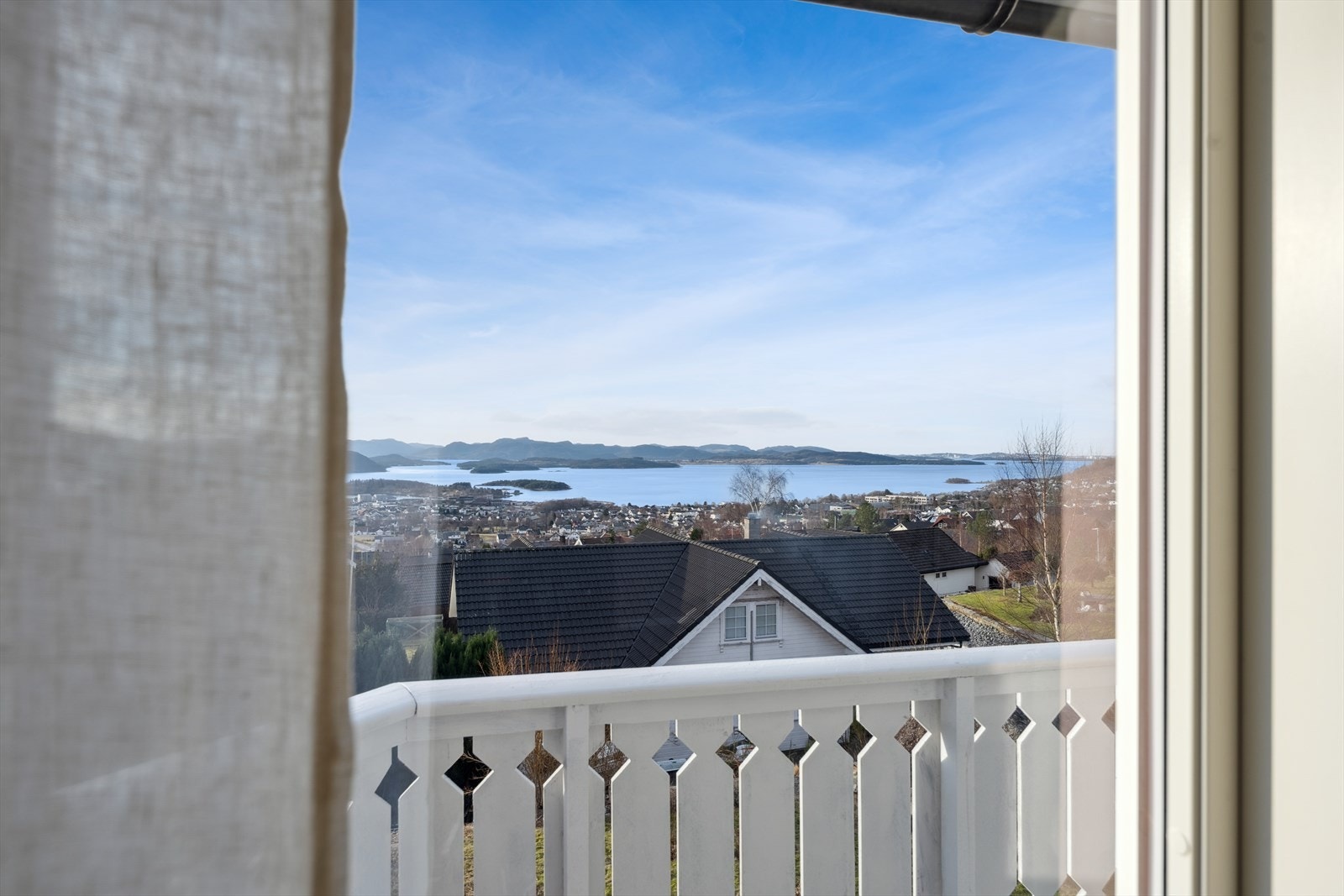 2. etg: Utsikt fra balkong Galleribilde
